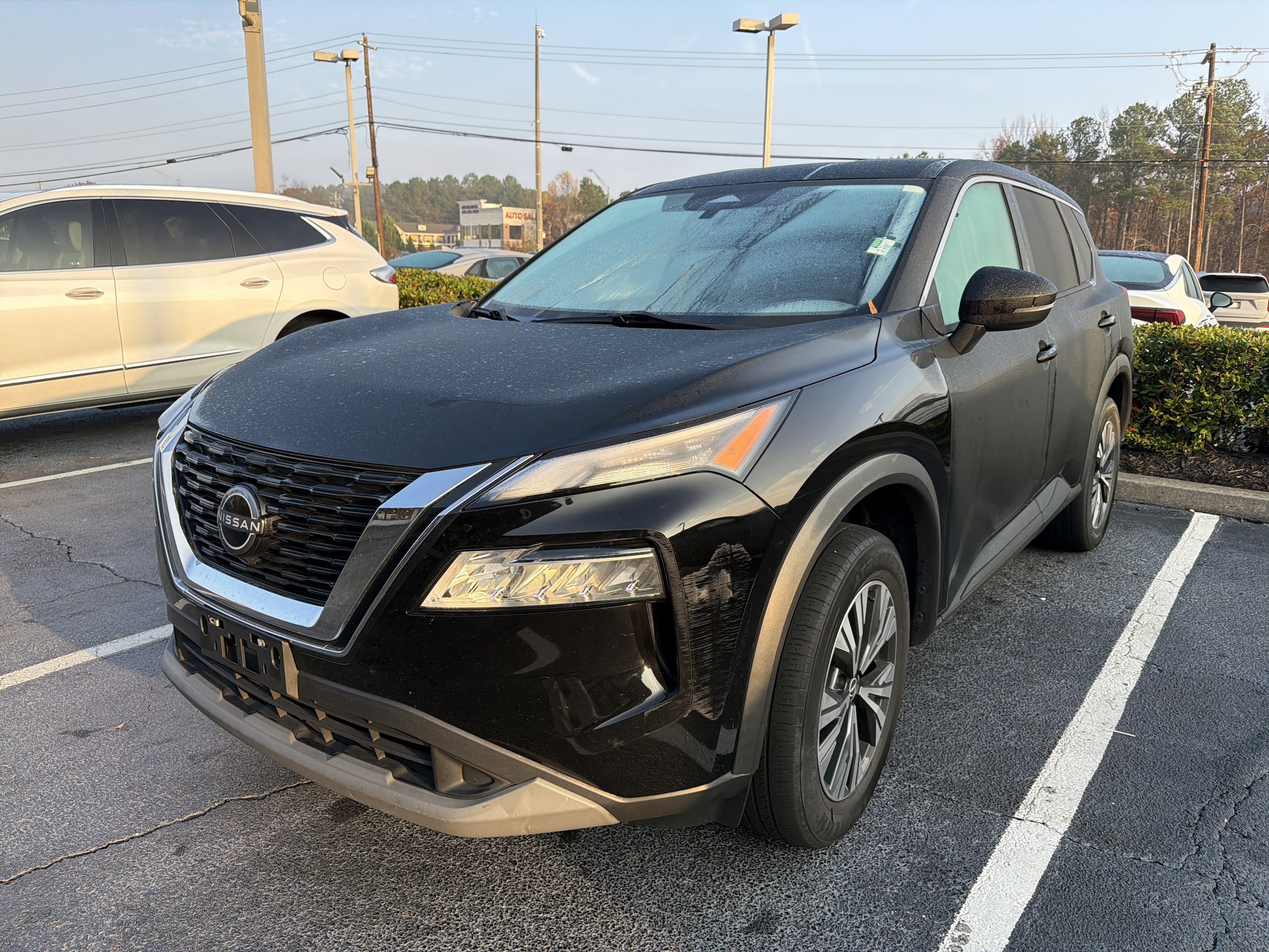 2022 Nissan Rogue SV photo 3