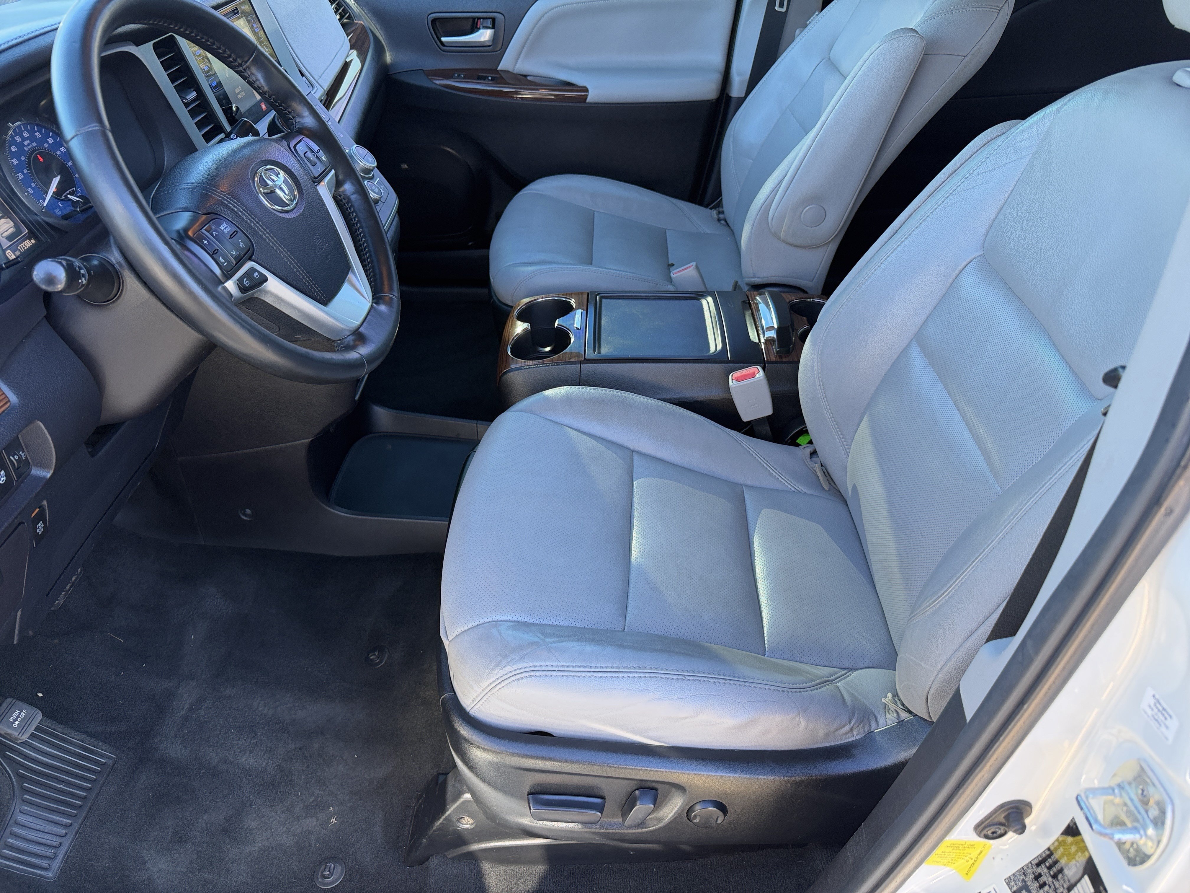 Used 2017 Toyota Sienna Limited with VIN 5TDYZ3DC5HS801305 for sale in Buford, GA