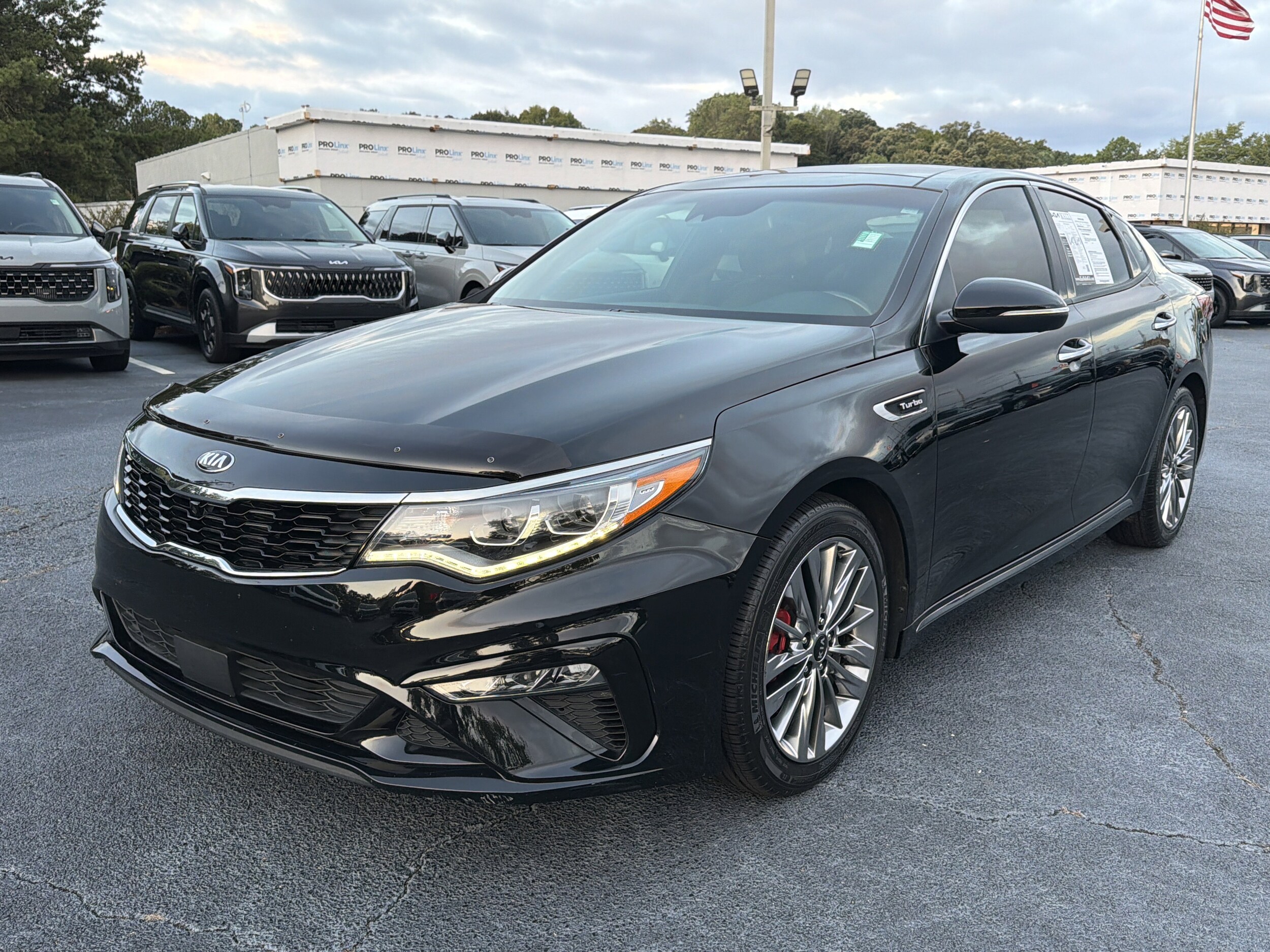 2019 Kia Optima SX Turbo photo 2