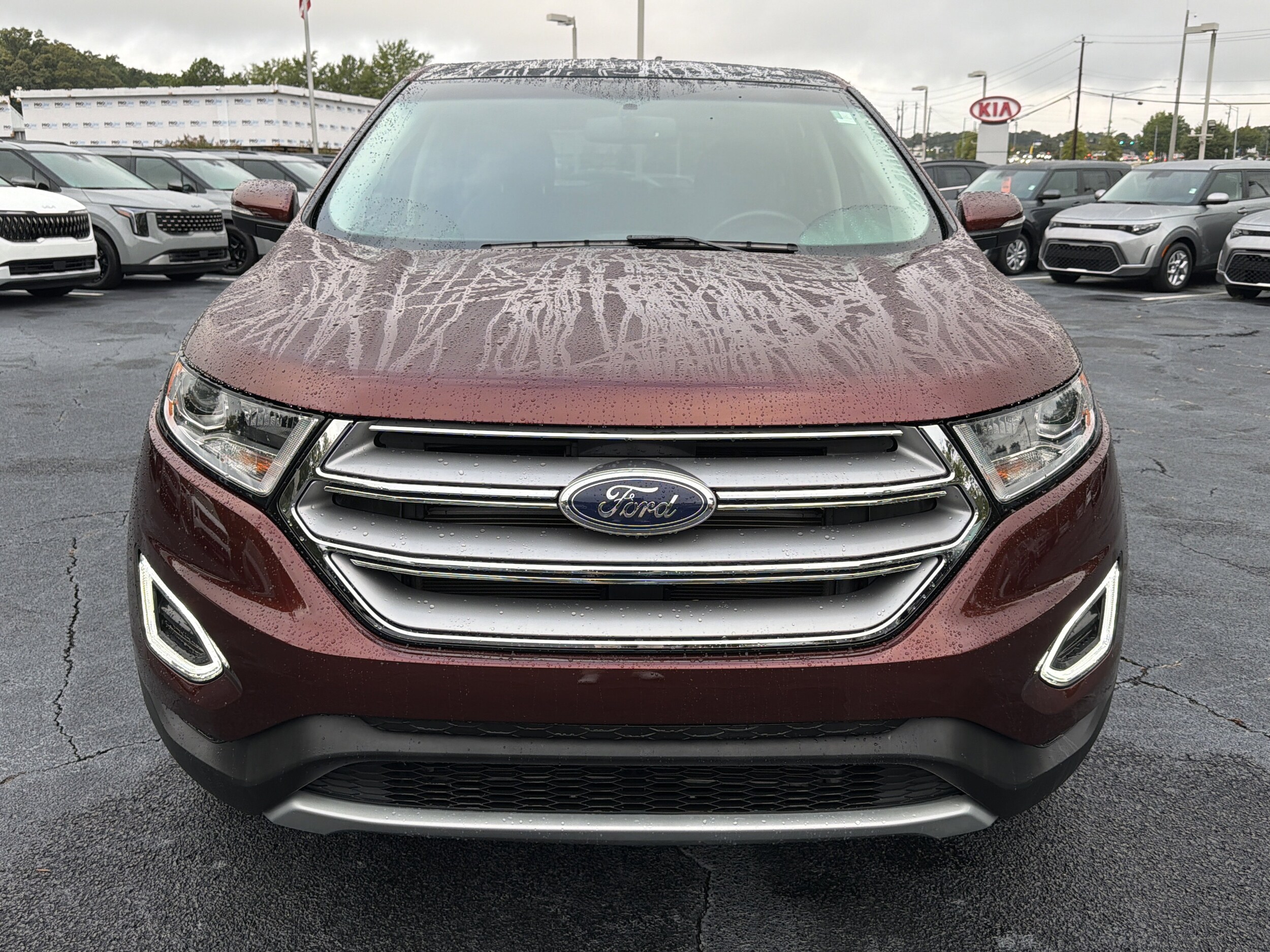 2015 Ford Edge Titanium photo 2