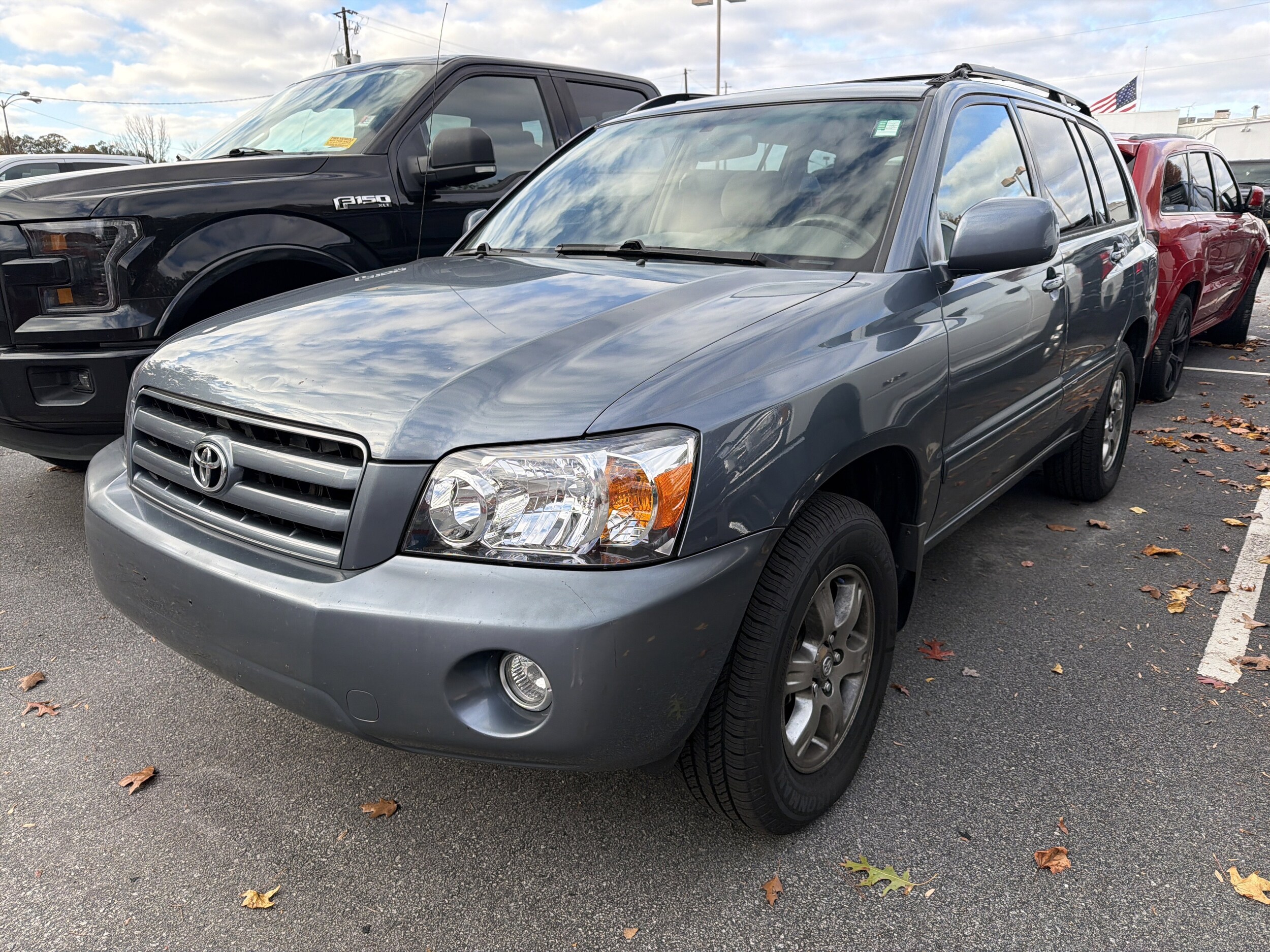 2004 Toyota Highlander photo 2