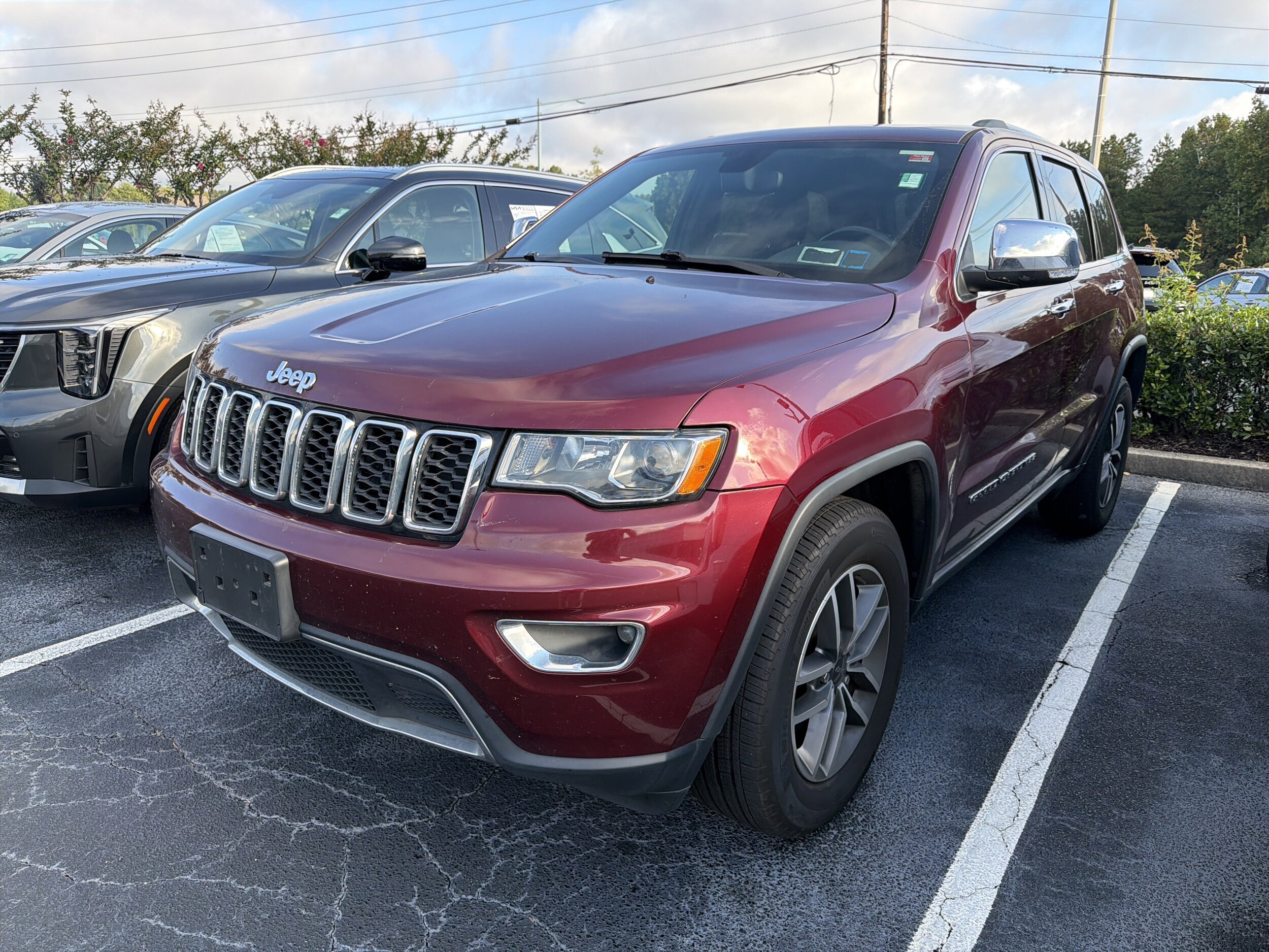 2020 Jeep Grand Cherokee Limited photo 2
