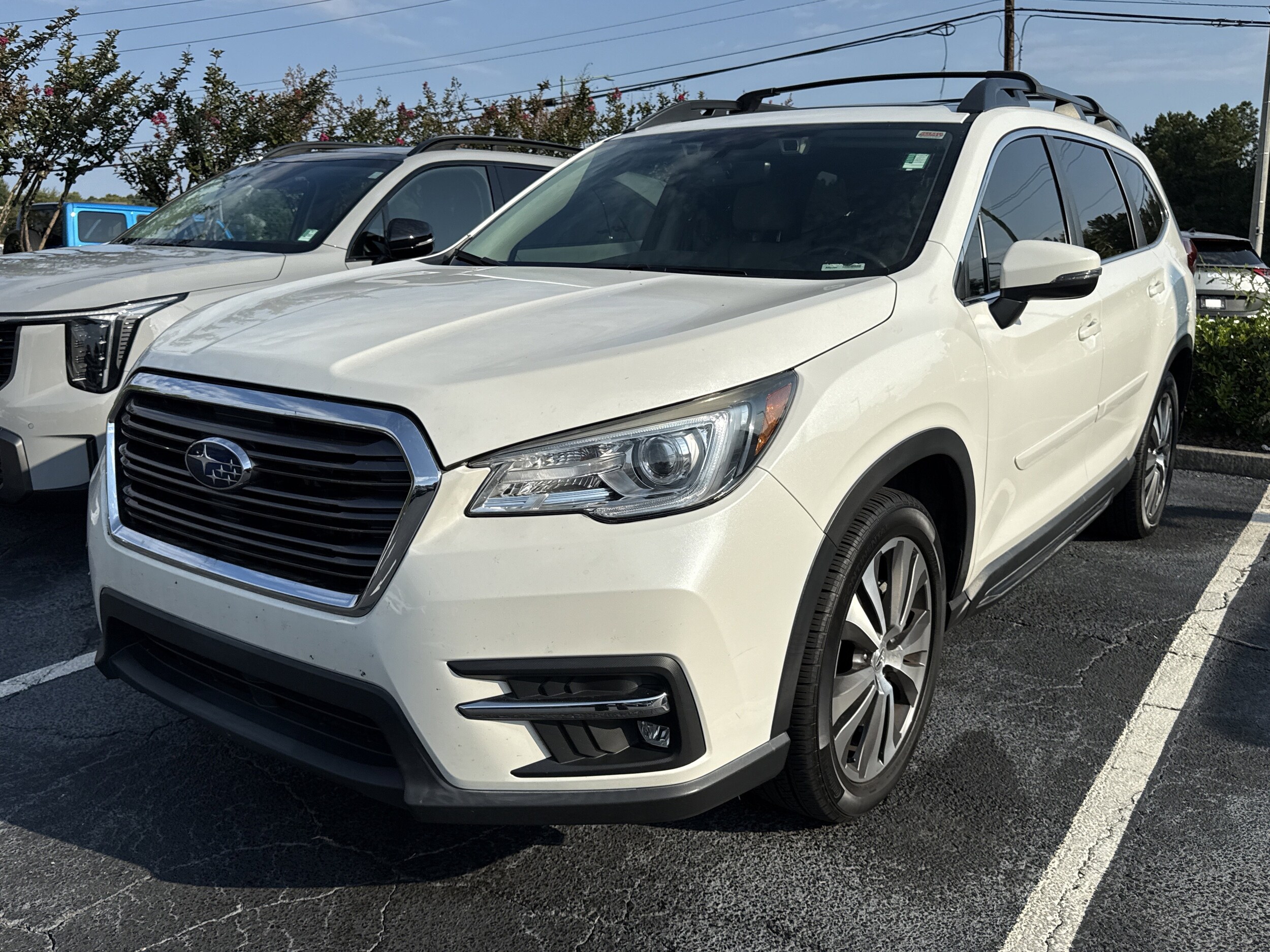 2019 Subaru Ascent Limited photo 3
