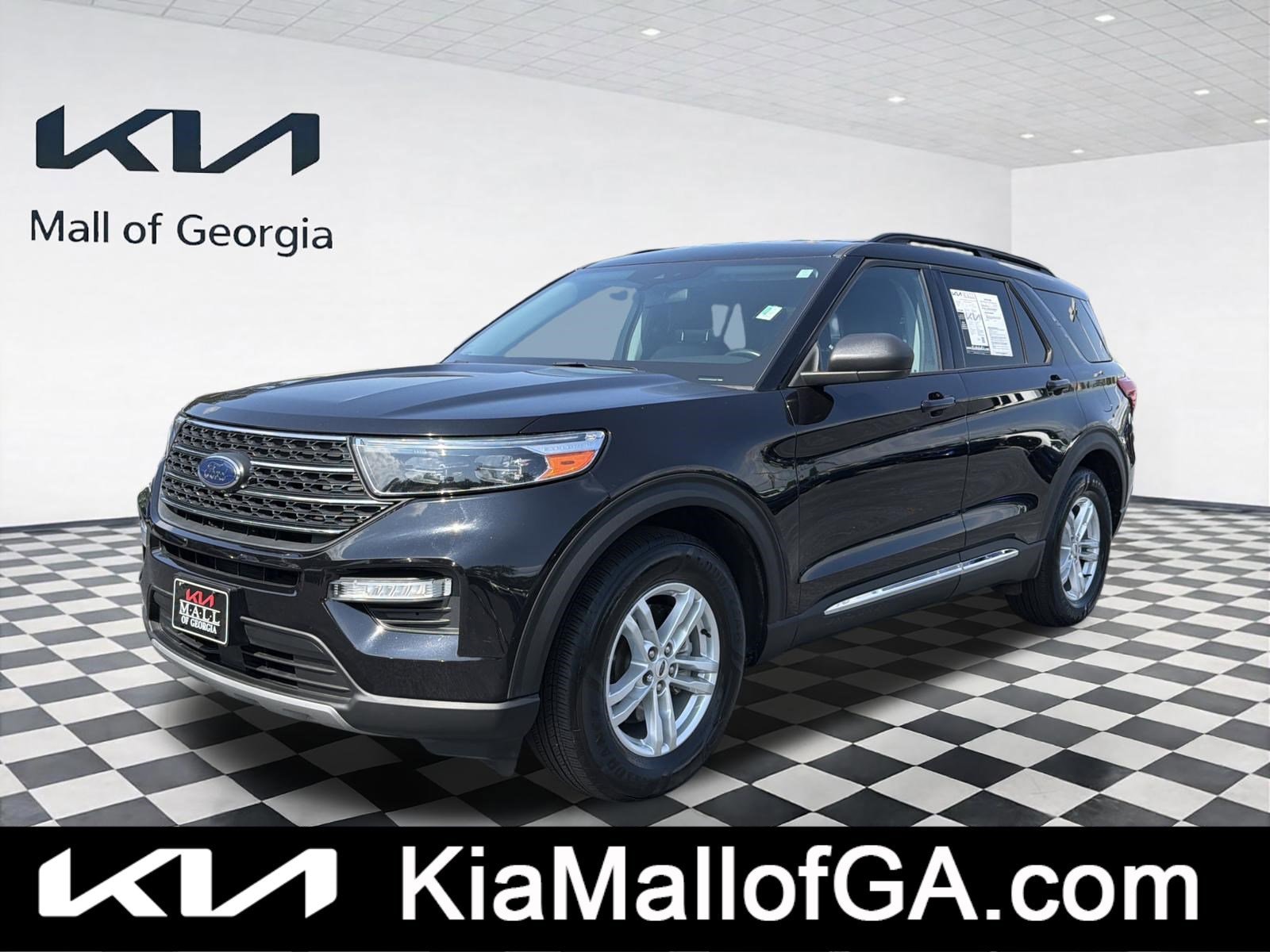 2023 Ford Explorer XLT RWD's photo