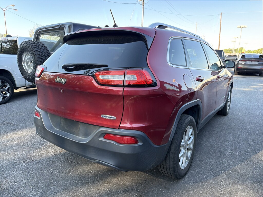 Used 2014 Jeep Cherokee Latitude FWD SUV