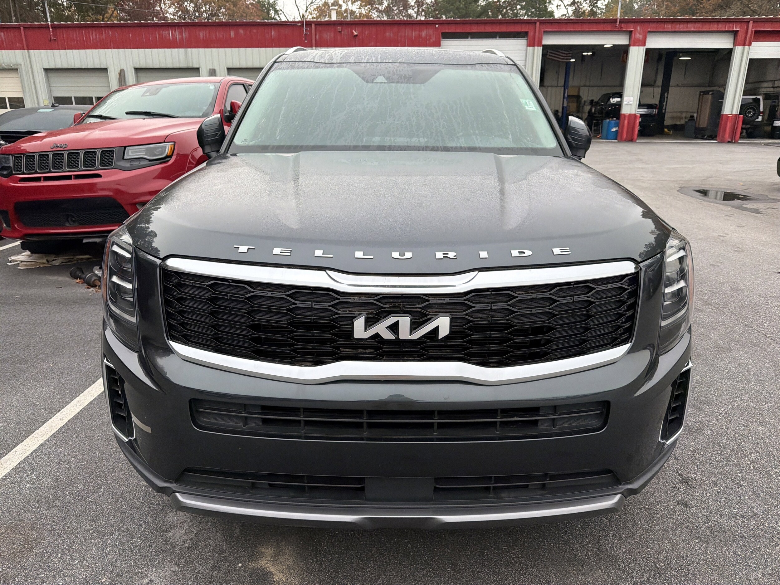 2022 Kia Telluride EX photo 2