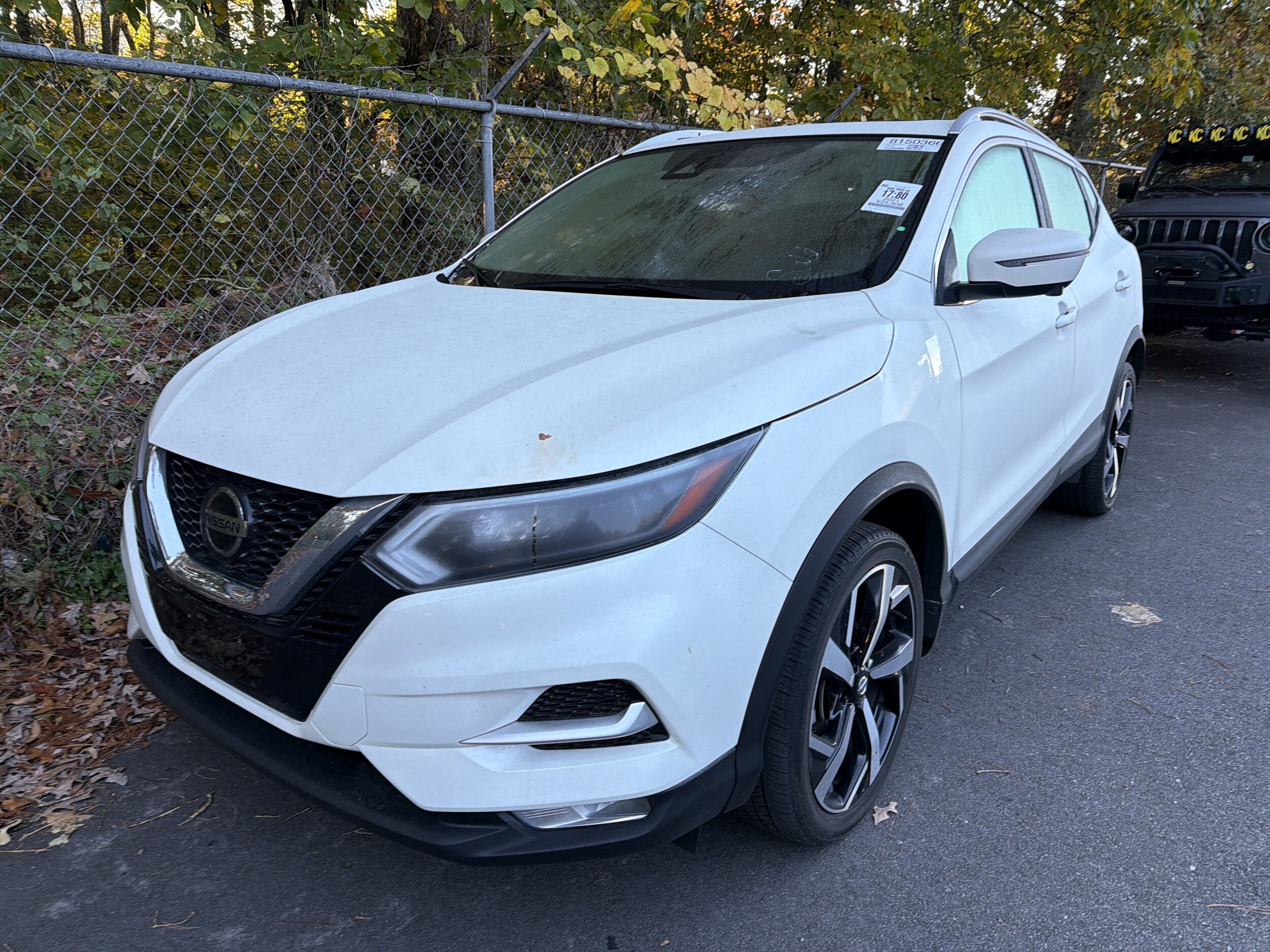2021 Nissan Rogue Sport SL photo 2