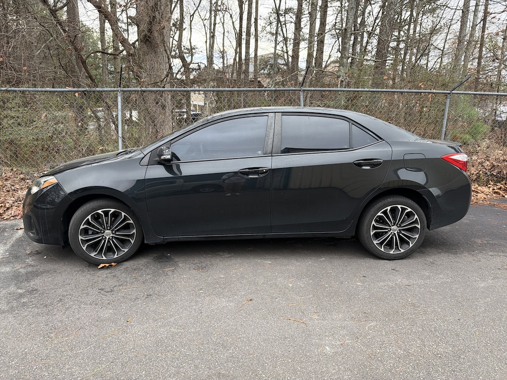 Used 2016 Toyota Corolla L Sedan