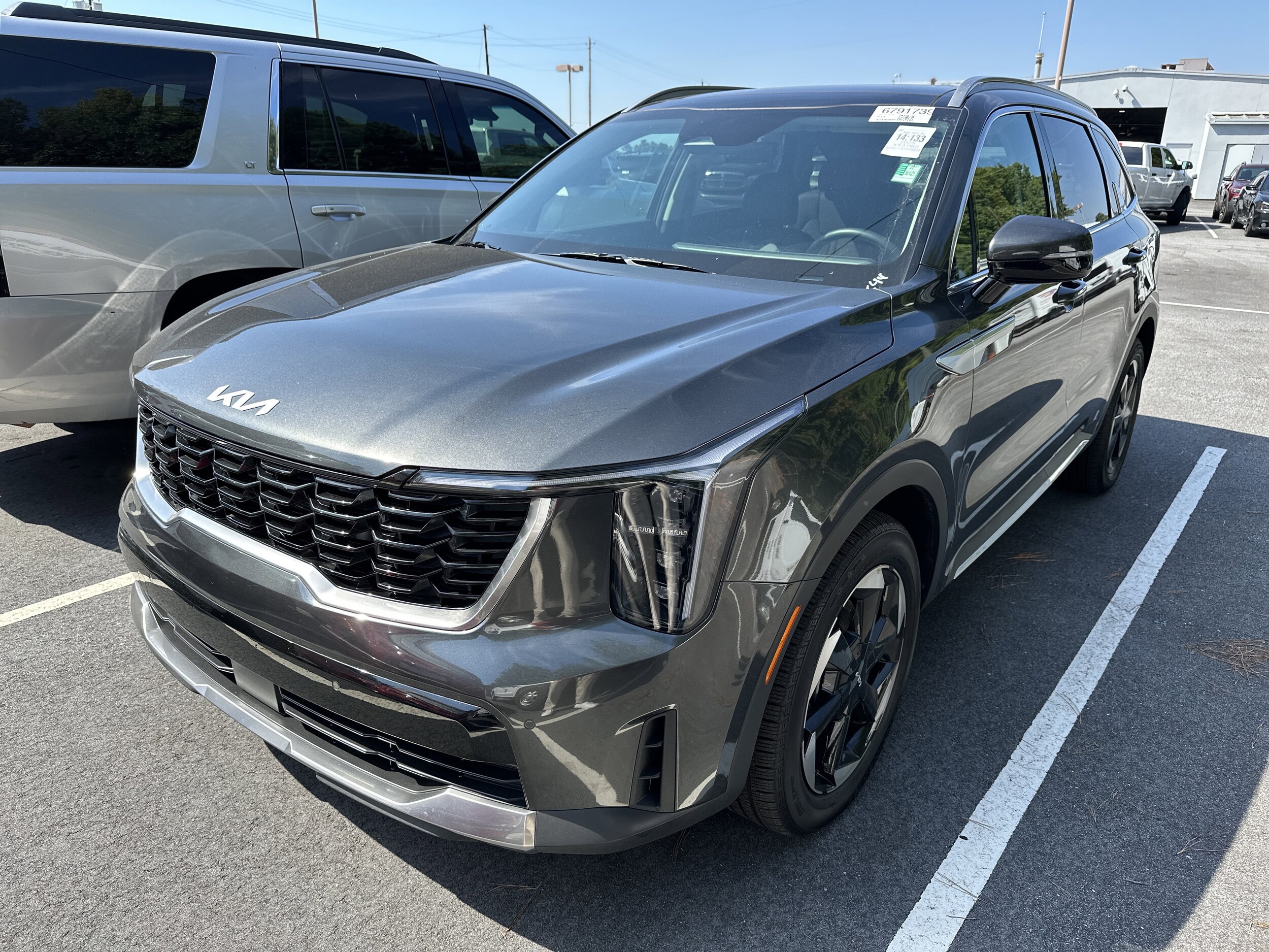 2025 Kia Sorento Hybrid EX photo 3