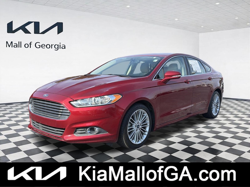 Used 2015 Ford Fusion SE Sedan