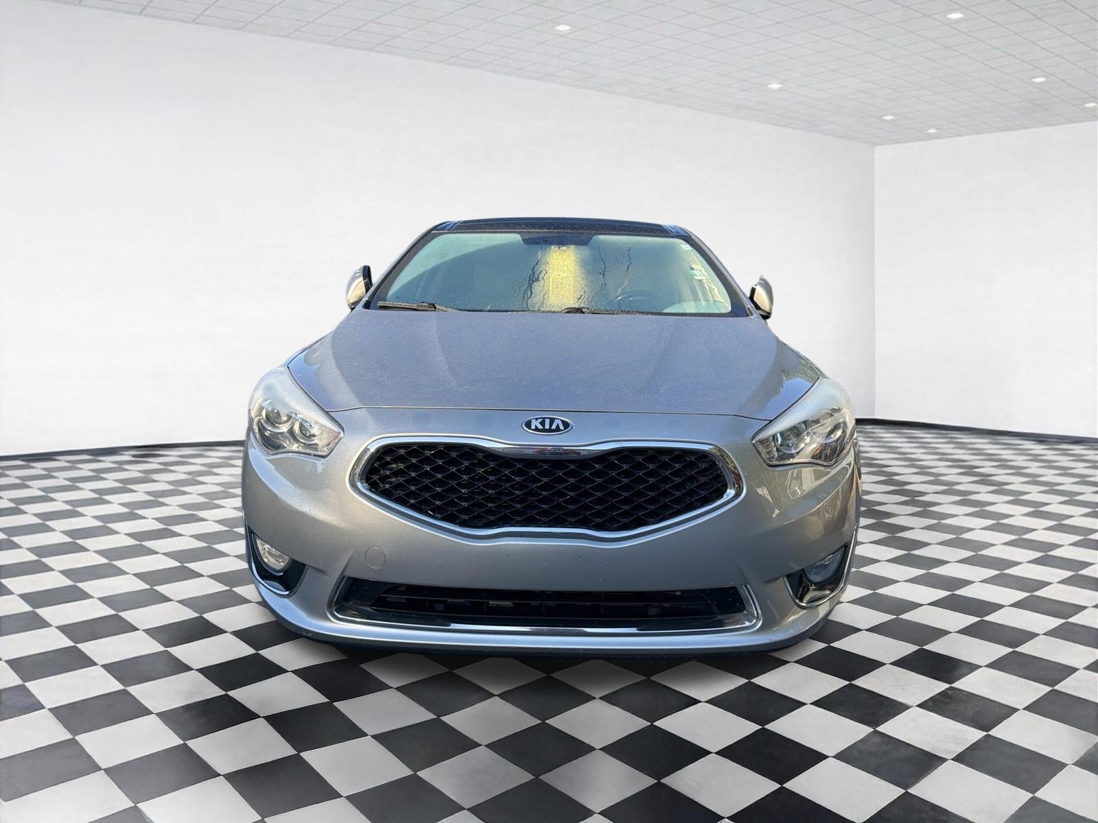Used 2015 Kia Cadenza Premium with VIN KNALN4D77F5187713 for sale in Buford, GA