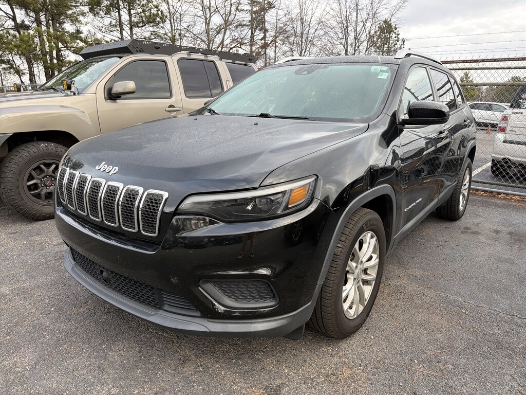 Used 2021 Jeep Cherokee Latitude SUV