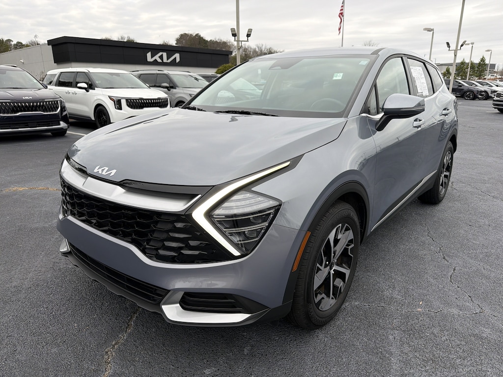 Used 2025 Kia Sportage EX SUV
