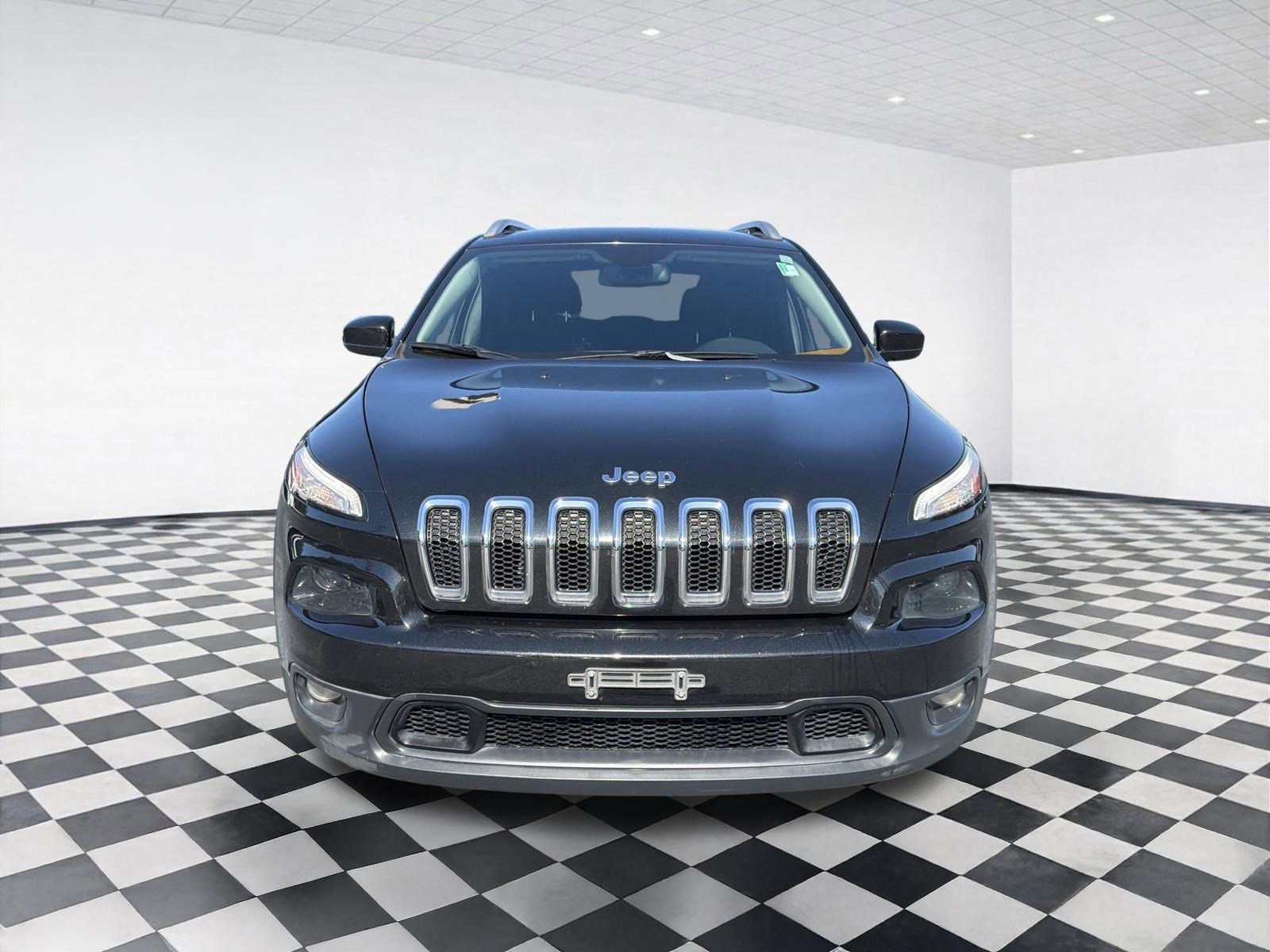 Used 2016 Jeep Cherokee Latitude with VIN 1C4PJMCB9GW118863 for sale in Buford, GA