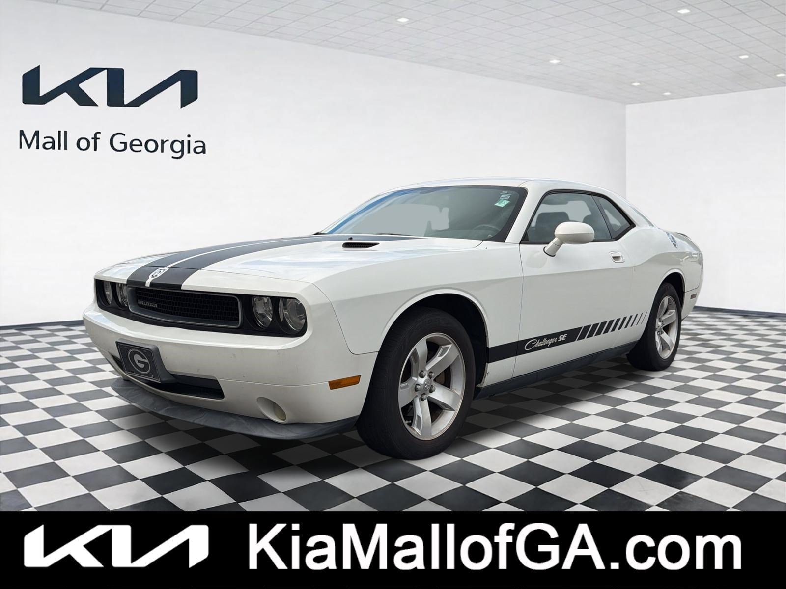 2009 Dodge Challenger SE's photo