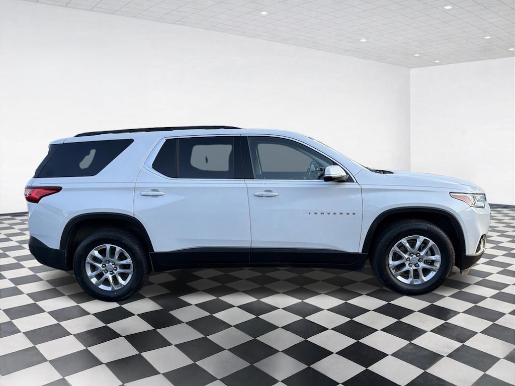 Used 2020 Chevrolet Traverse LT Cloth w/1LT SUV