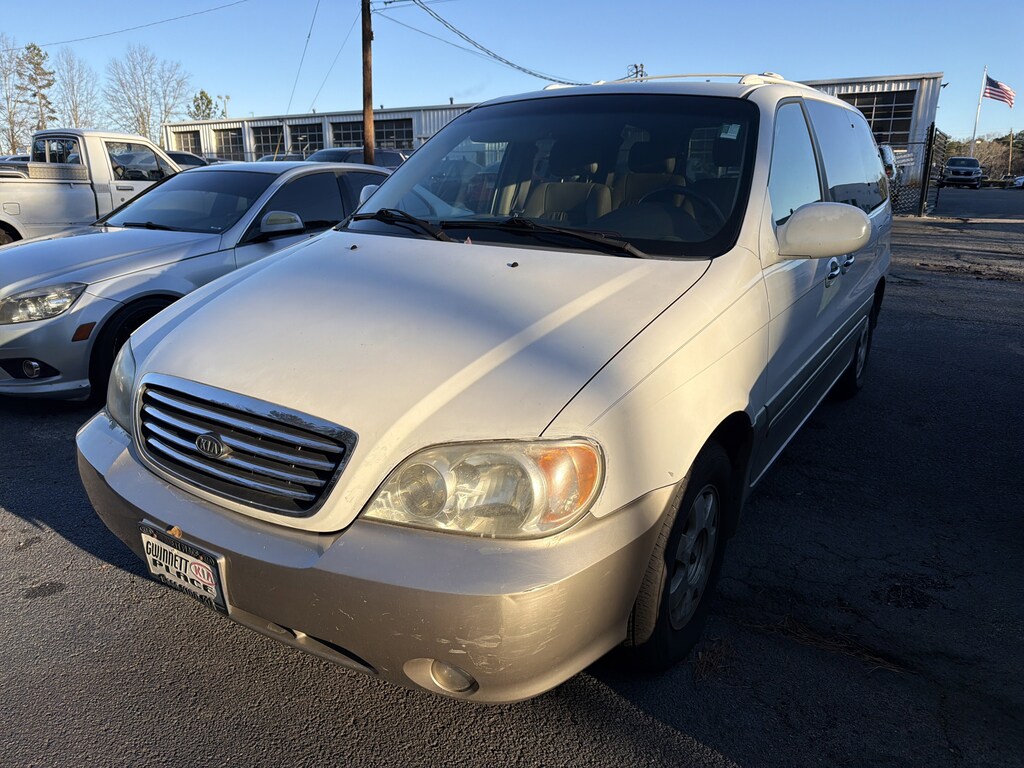 Used 2003 Kia Sedona Van