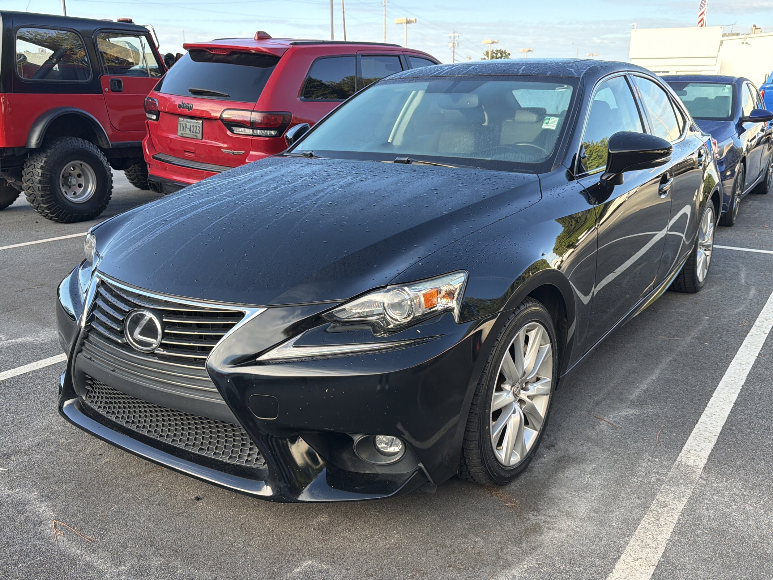 2016 Lexus IS 200t photo 3