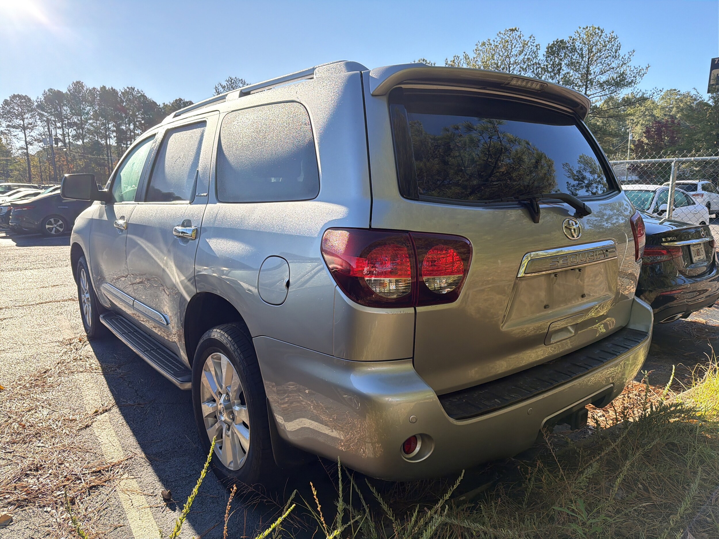 2018 Toyota Sequoia Platinum photo 3
