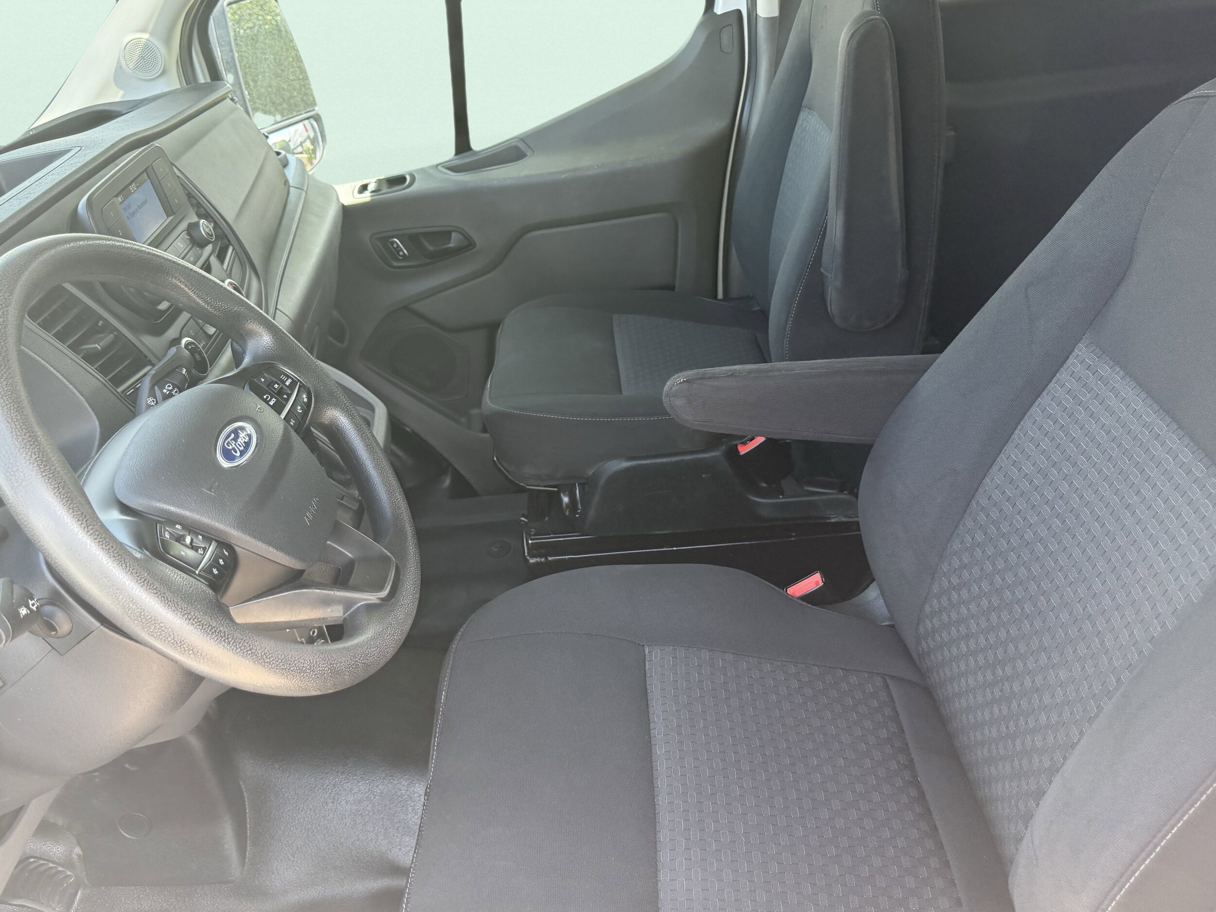 2023 Ford Transit Passenger Van XL - Photo 37