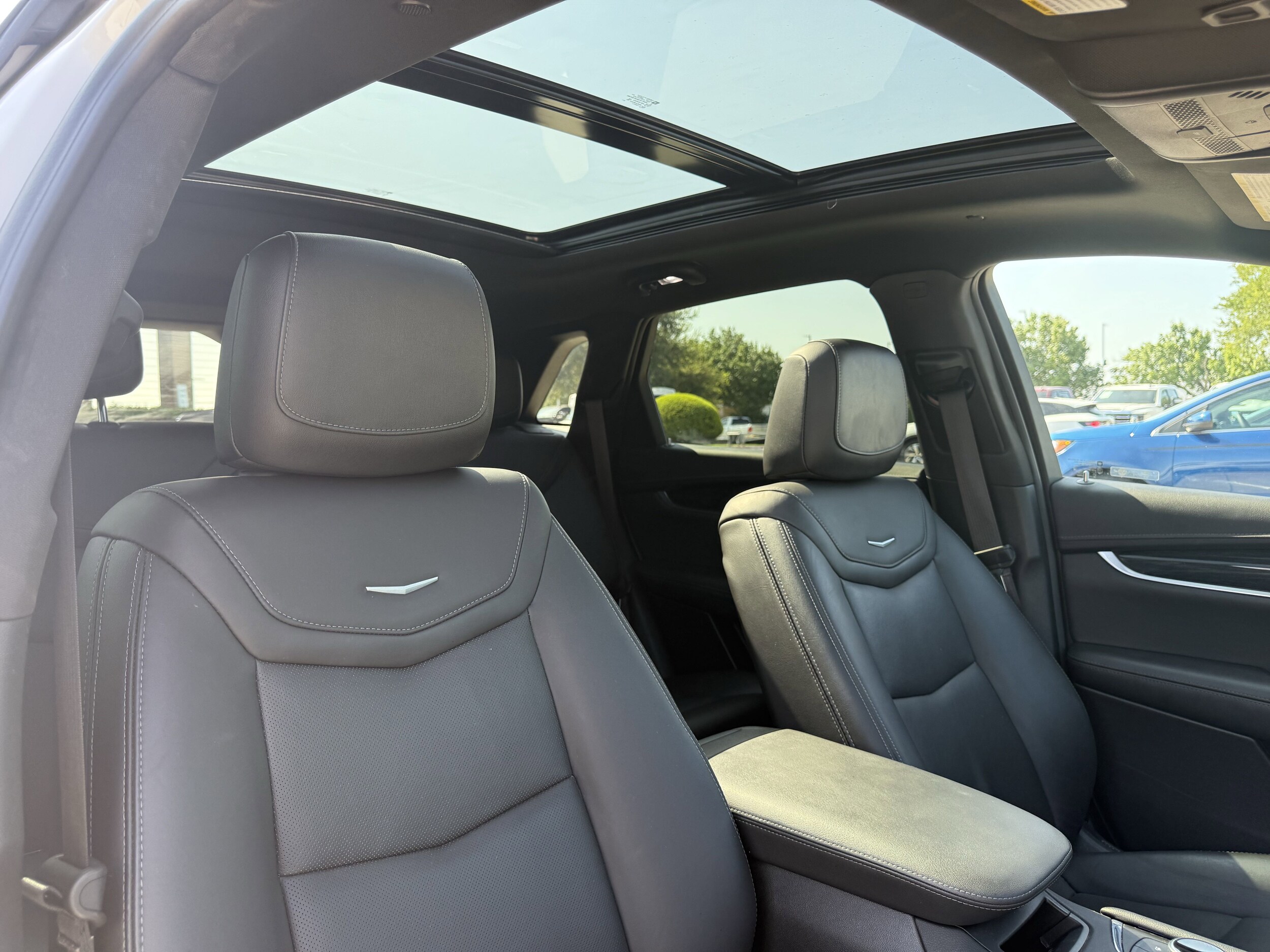 2023 Cadillac XT5 Premium Luxury photo 3