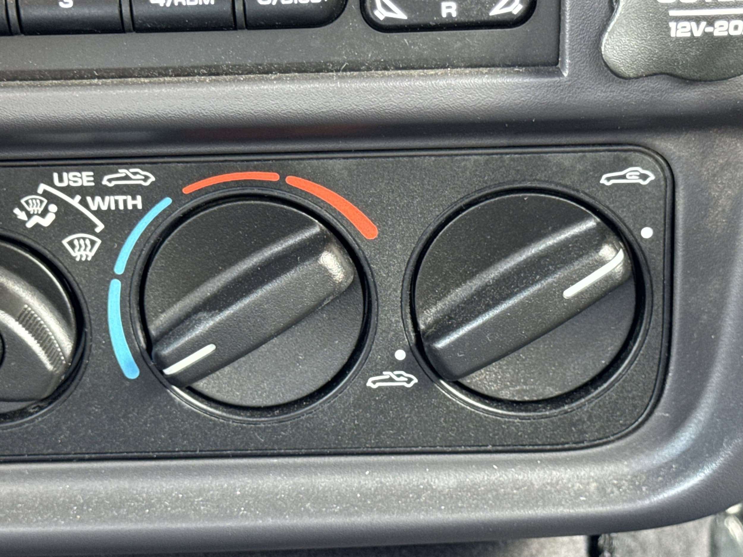 2002 Chrysler Prowler Base - Photo 73