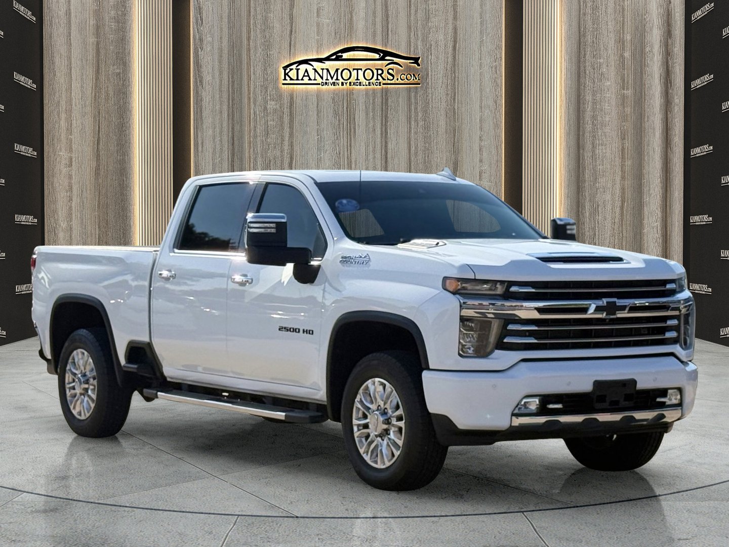 2020 Chevrolet Silverado HD High Country 4WD Crew Cab Standard Box's photo