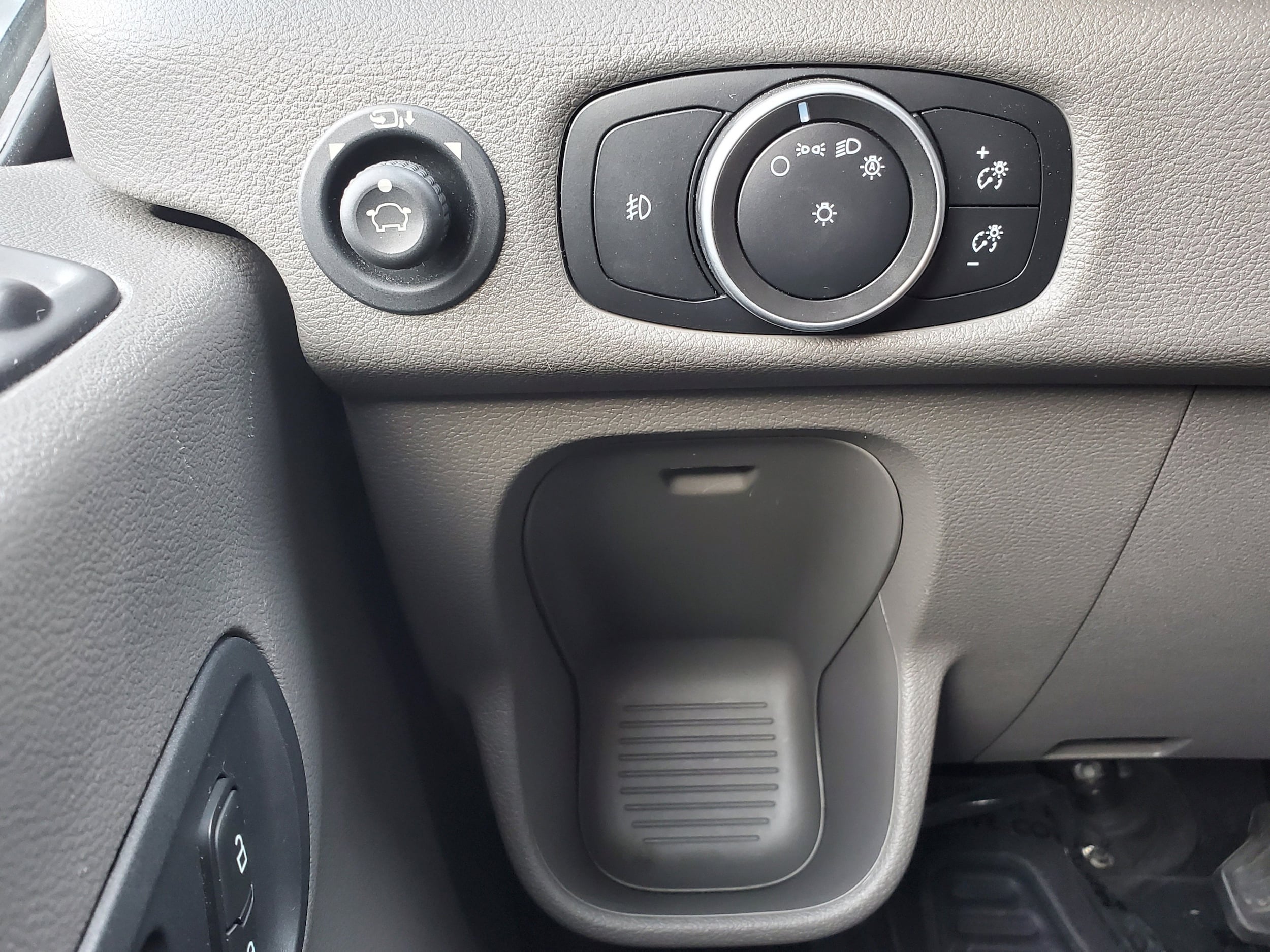2020 Ford Transit Passenger Van XLT - Photo 60