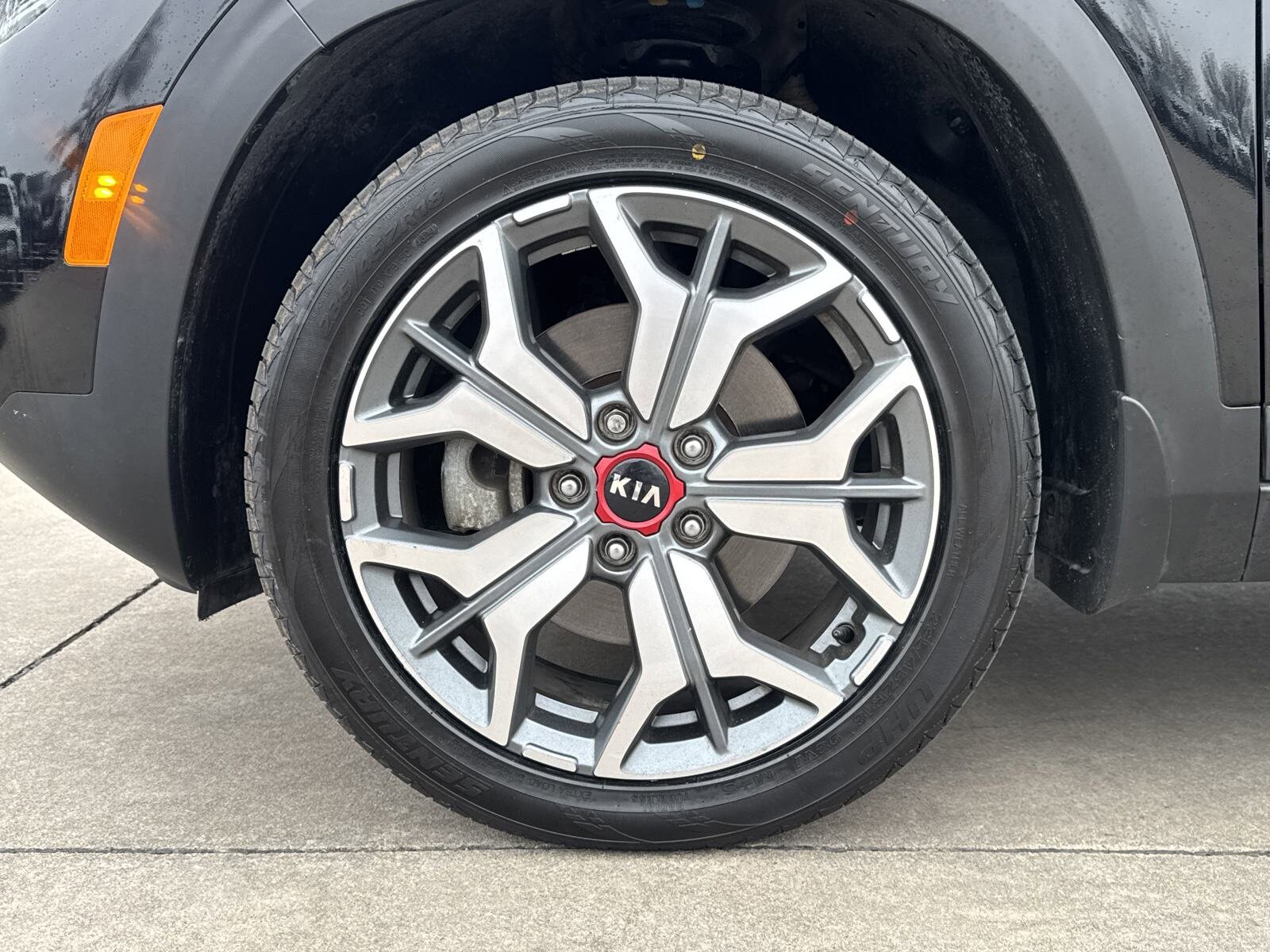2021 Kia Seltos SX photo 3