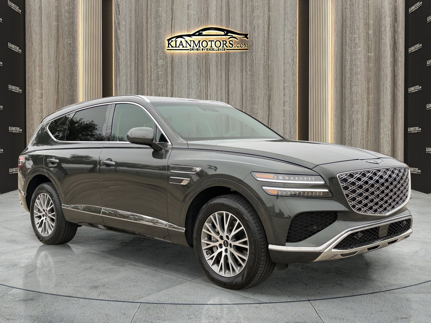 2025 GENESIS GV80 Standard's photo