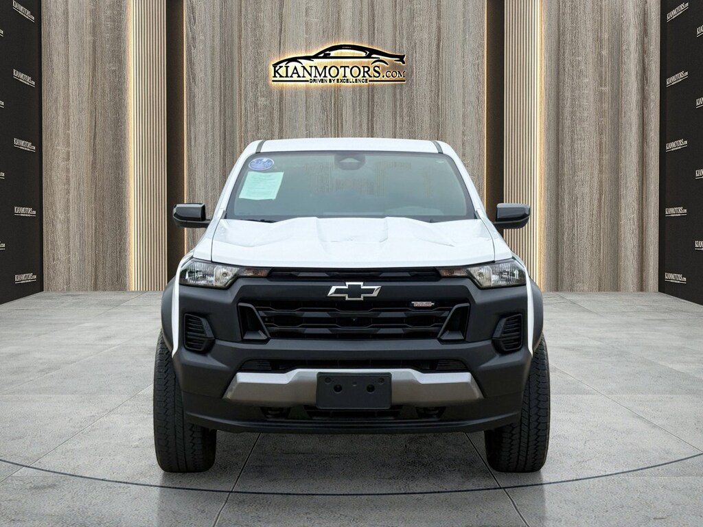 Used 2024 Chevrolet Colorado 4WD Trail Boss Truck Crew Cab
