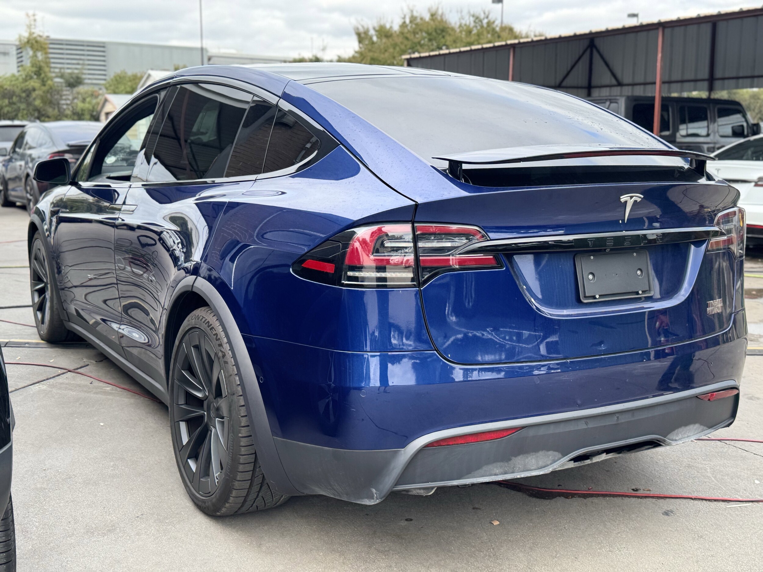 2022 Tesla Model X Plaid photo 3