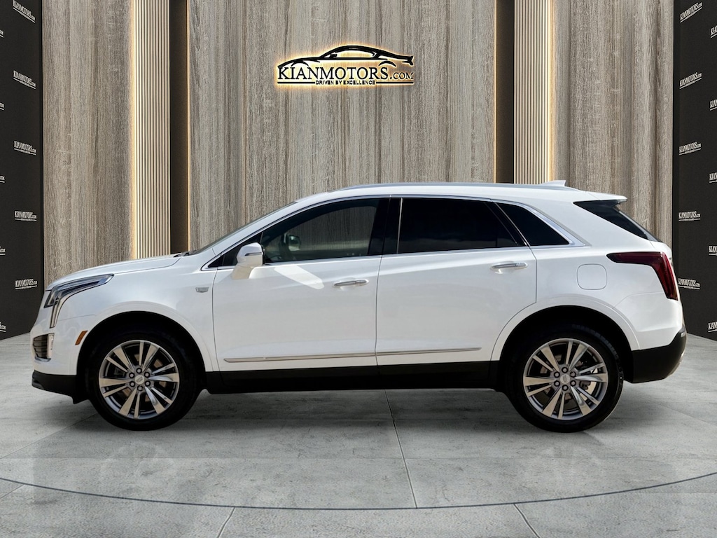 Used 2024 CADILLAC XT5 FWD Premium Luxury SUV
