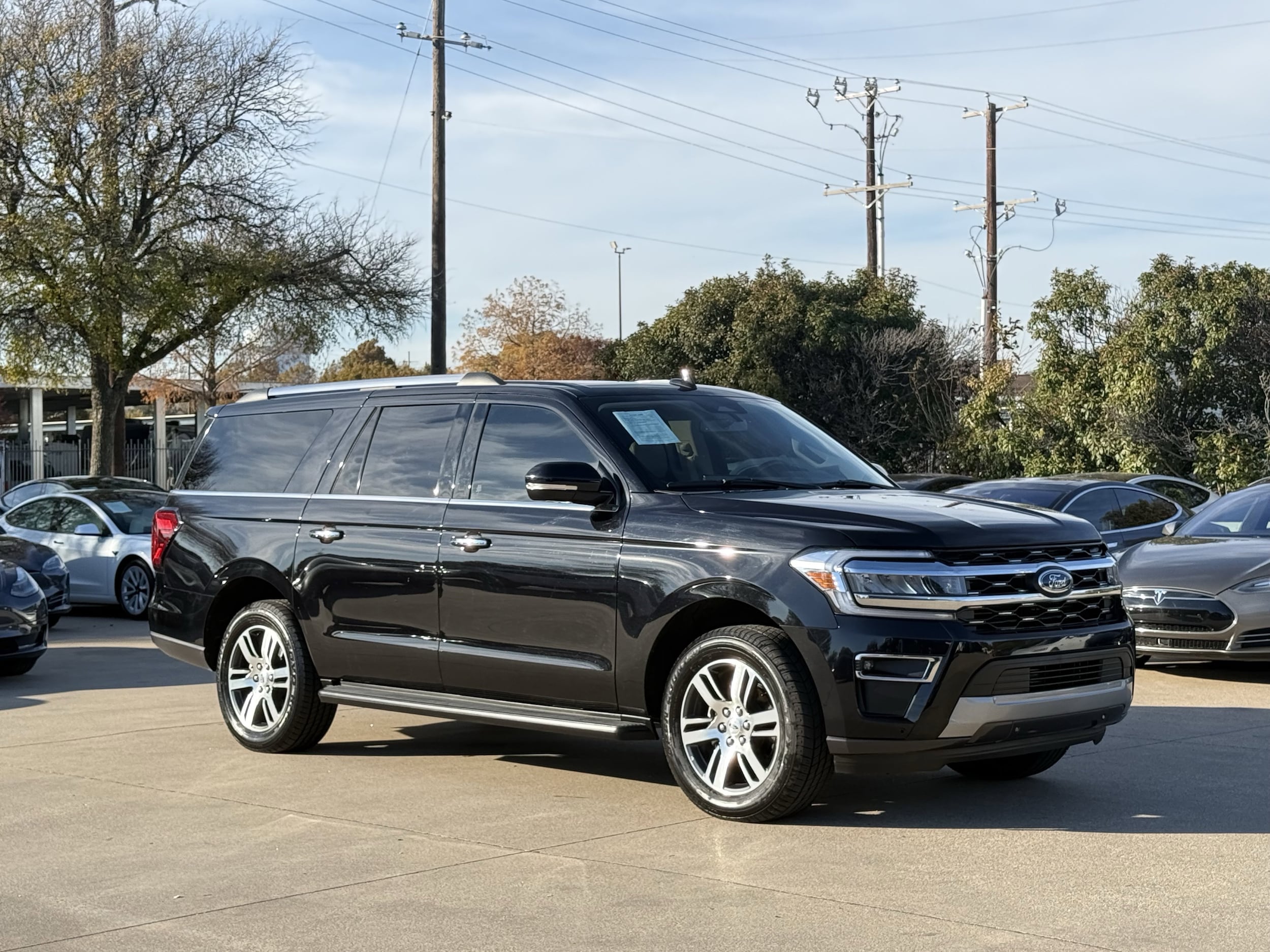 2024 Ford Expedition Limited's photo