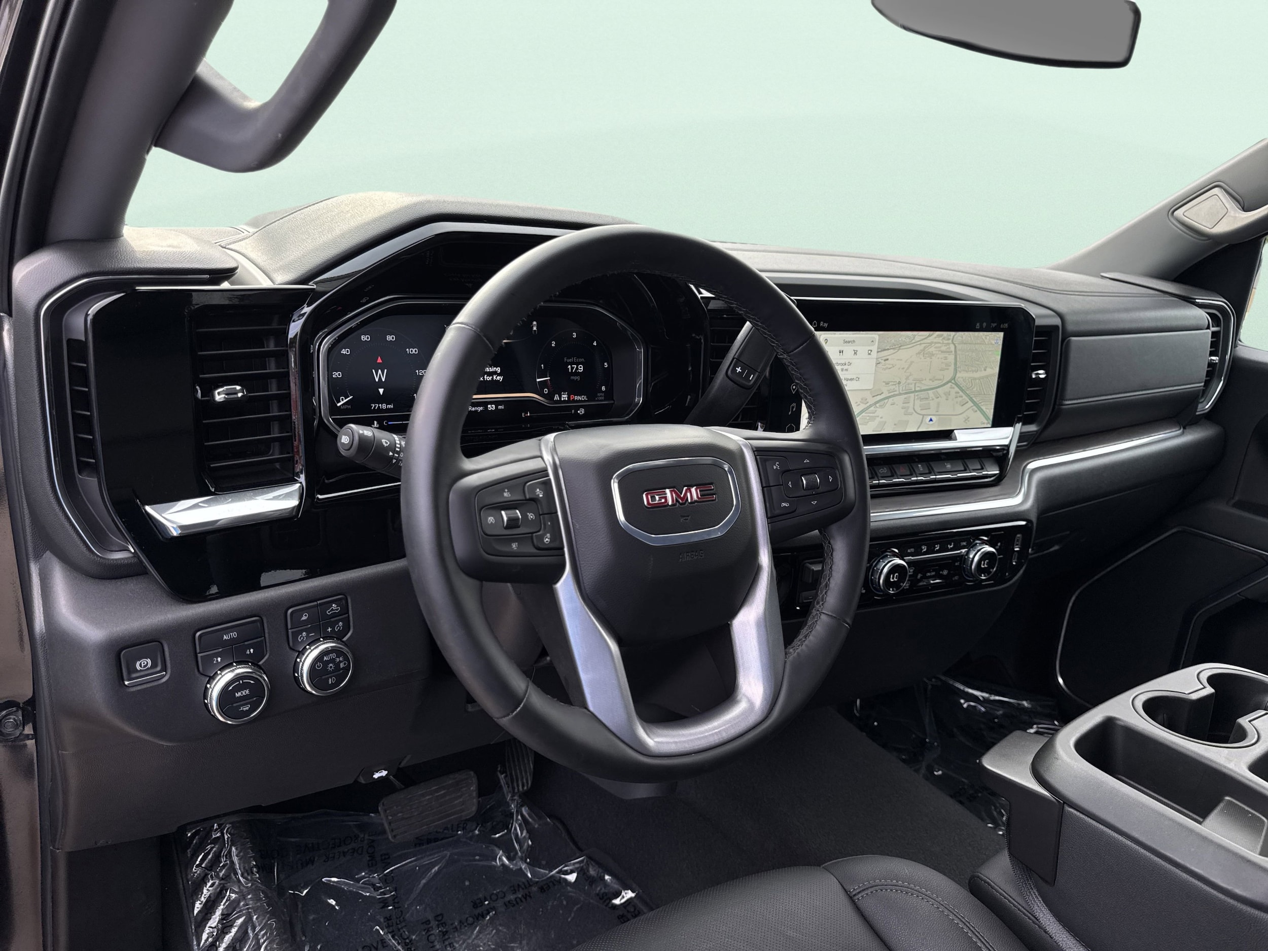 2025 GMC Sierra 1500 SLT - Photo 15