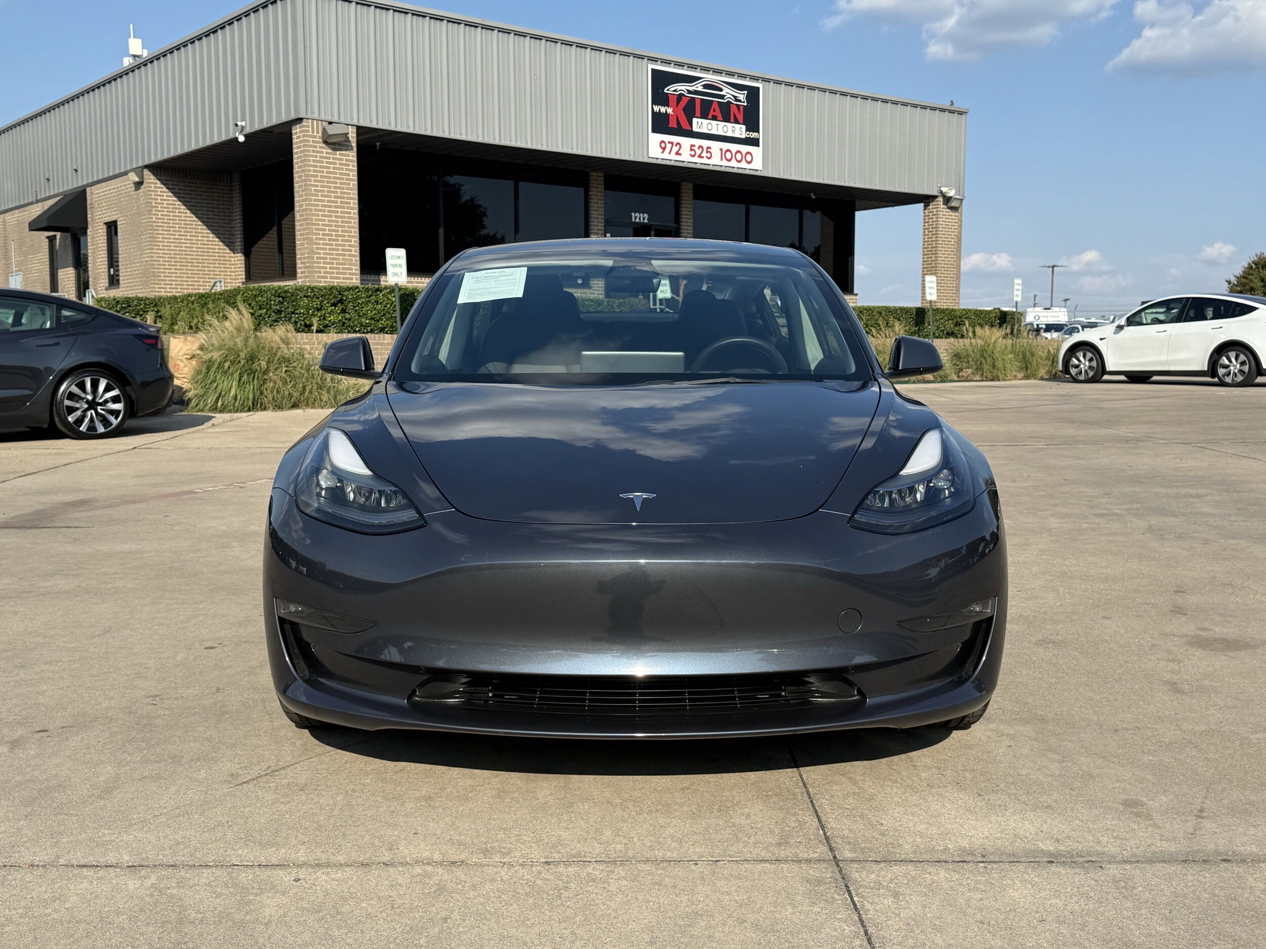2023 Tesla Model 3 Performance photo 2
