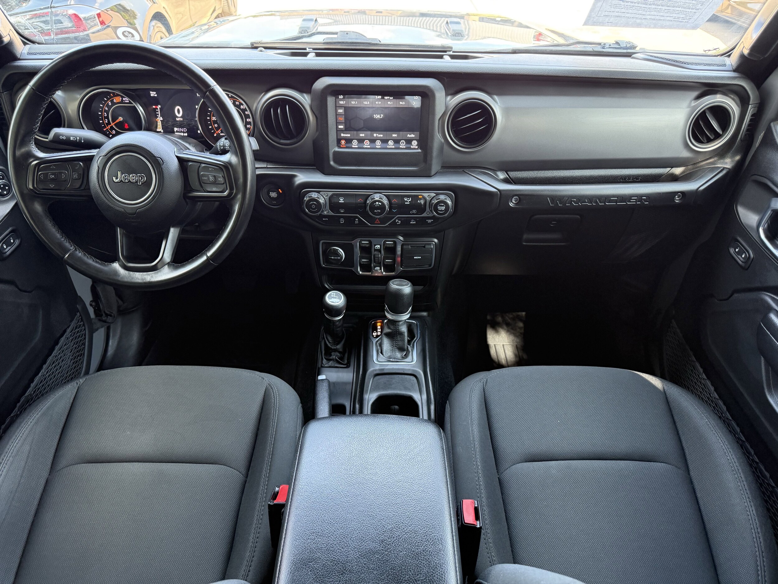 2021 Jeep Wrangler Unlimited Willys photo 2