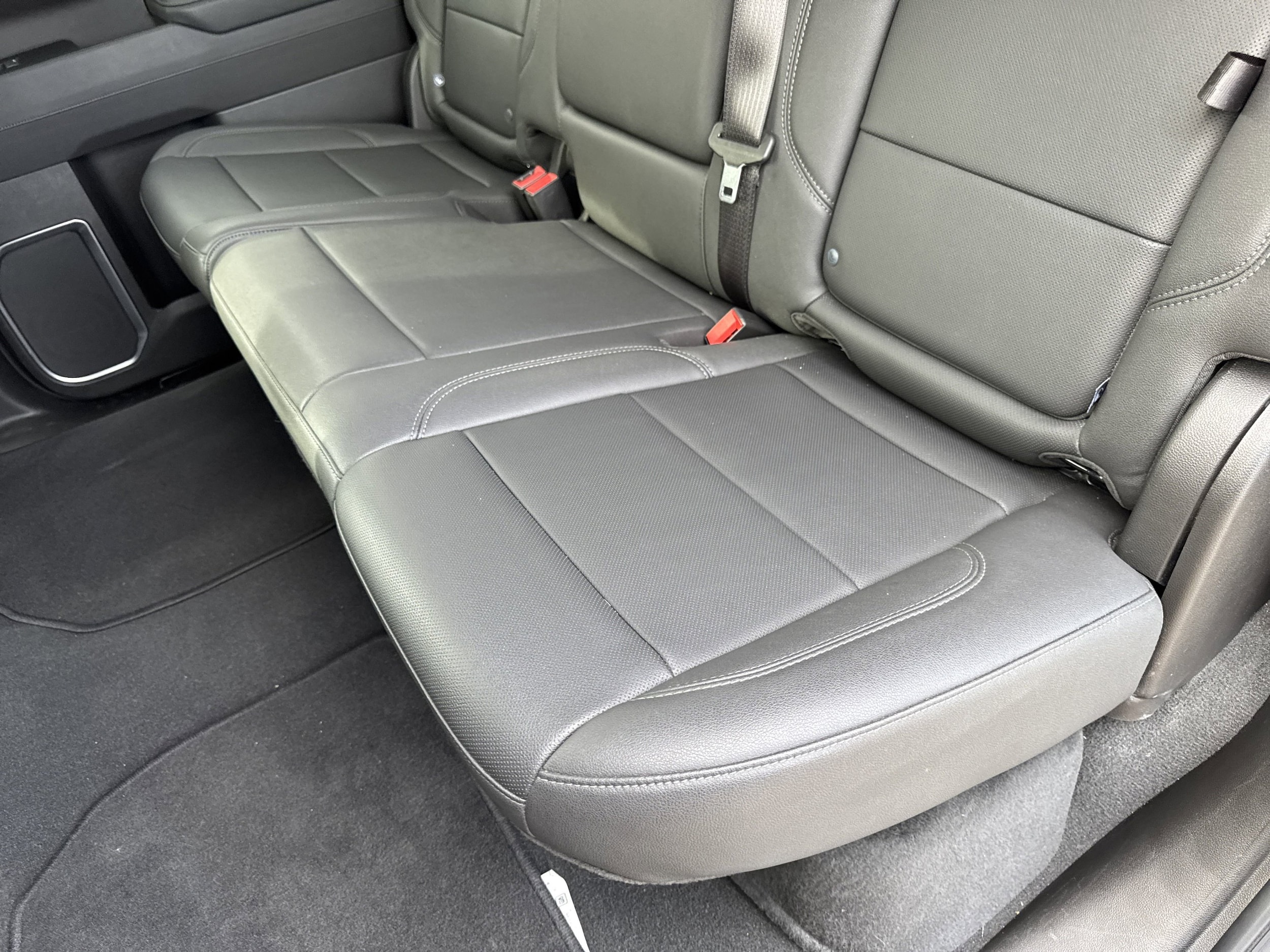 2025 GMC Sierra 1500 SLT - Photo 8
