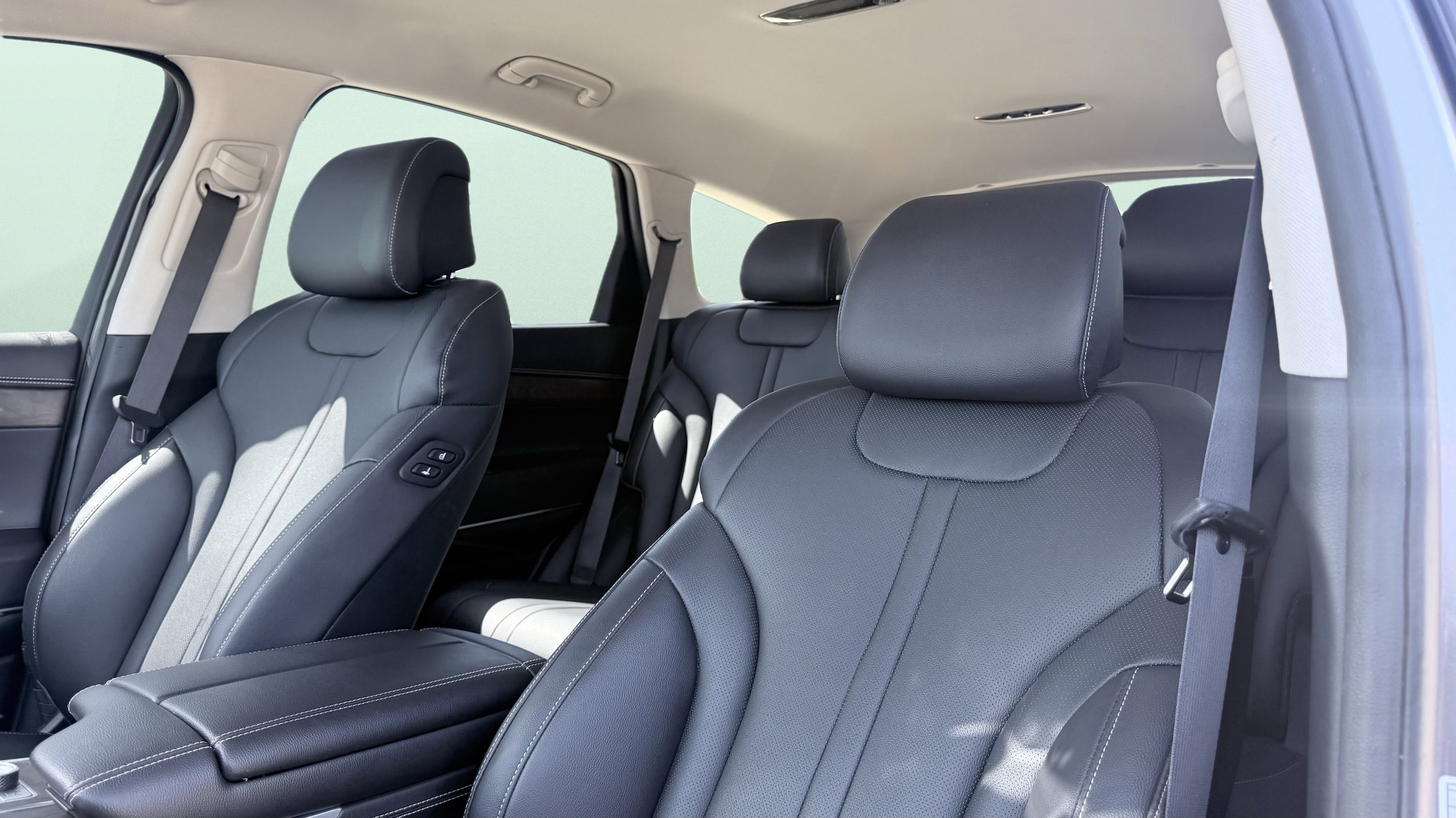 2024 GENESIS GV80 Standard - Photo 26