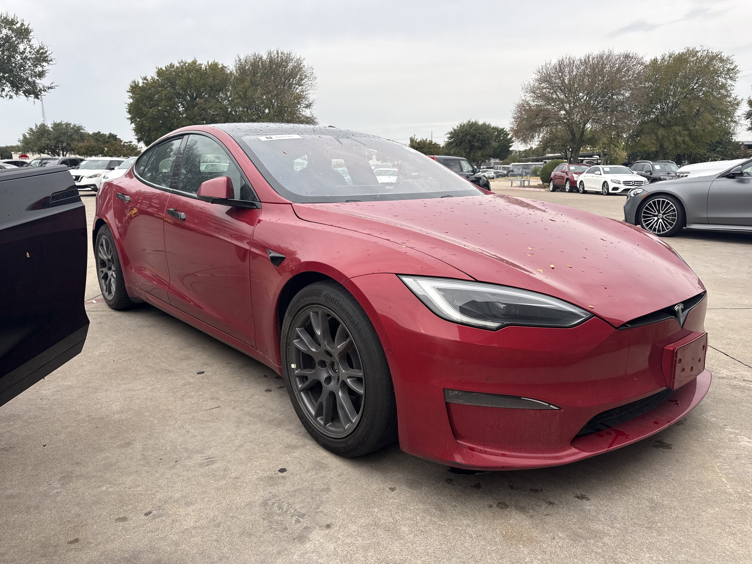 2022 Tesla Model S photo 2