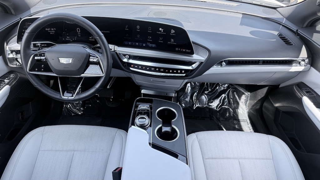 Used 2024 CADILLAC LYRIQ Luxury SUV