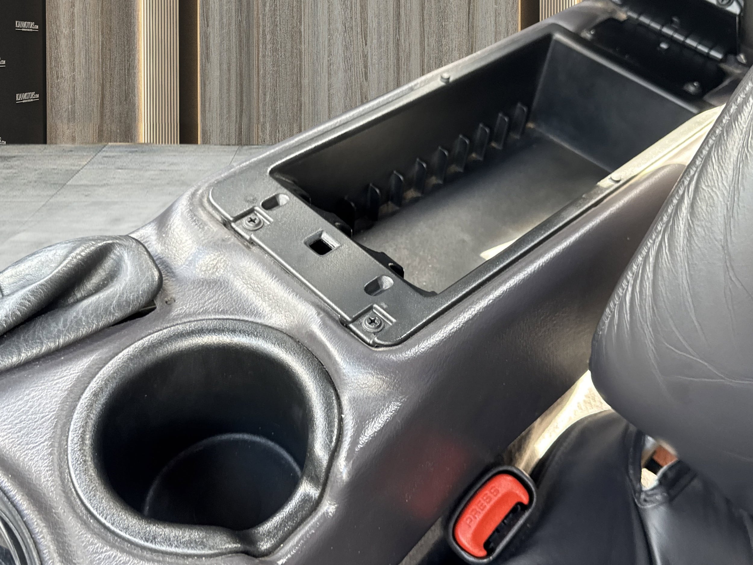 2002 Chrysler Prowler Base - Photo 9