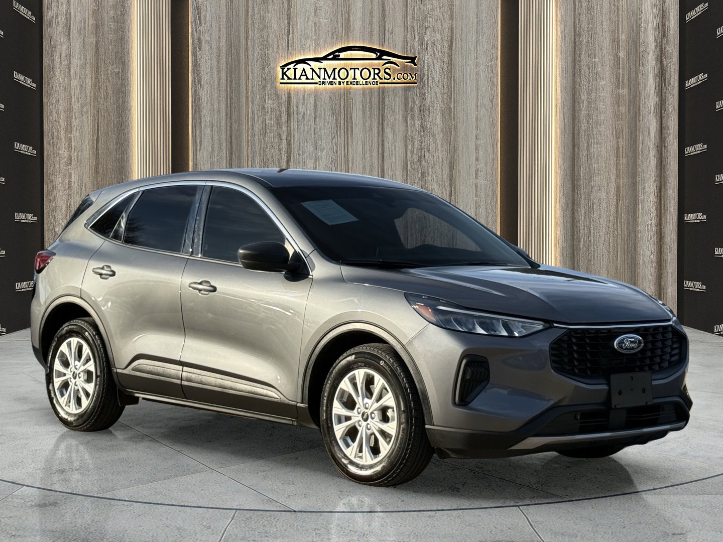 2023 Ford Escape Active's photo