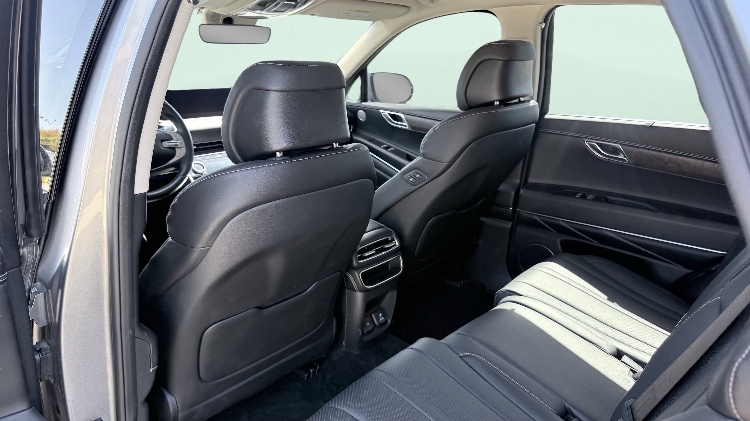 2024 GENESIS GV80 Standard - Photo 31