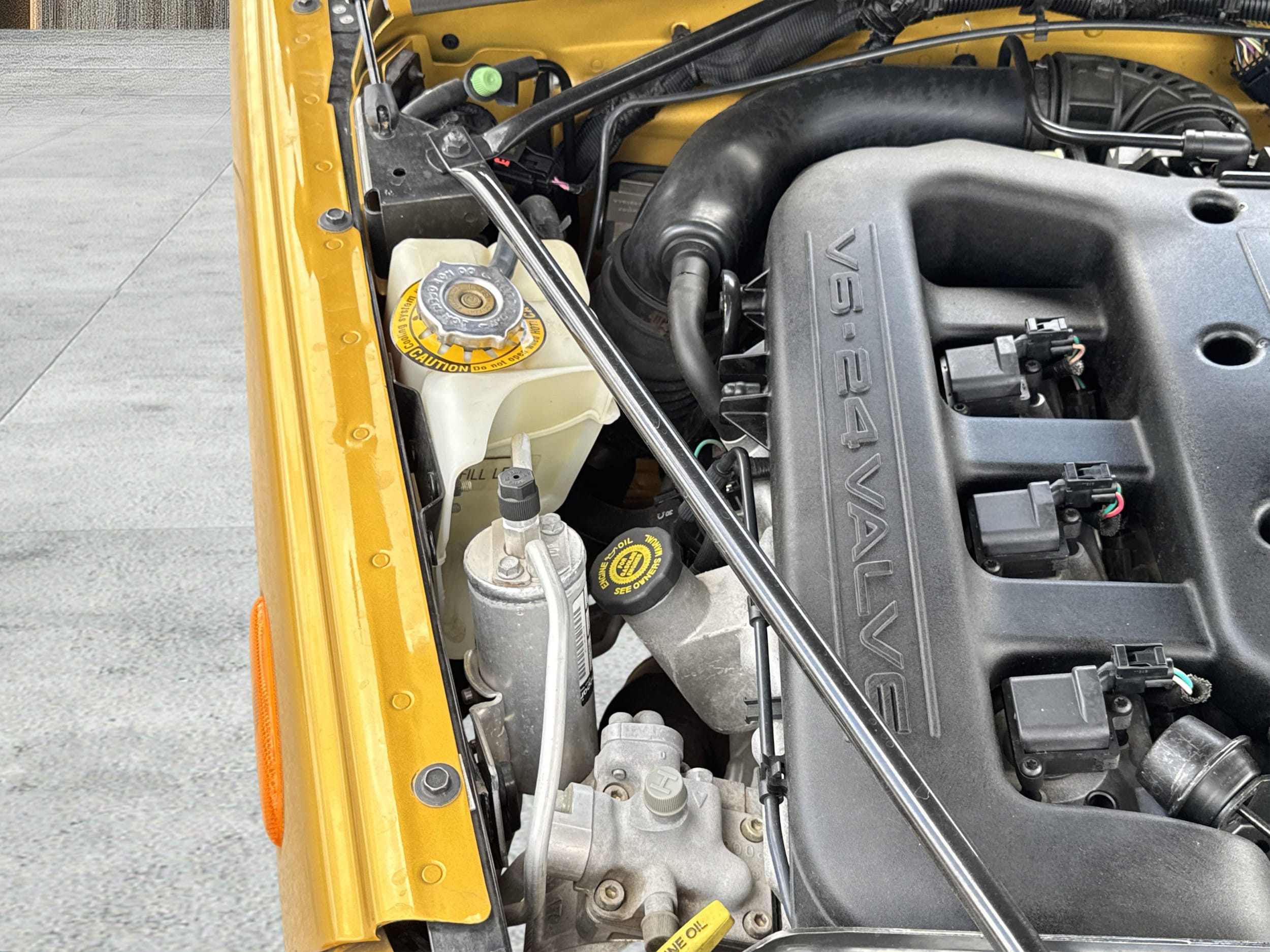 2002 Chrysler Prowler Base - Photo 18