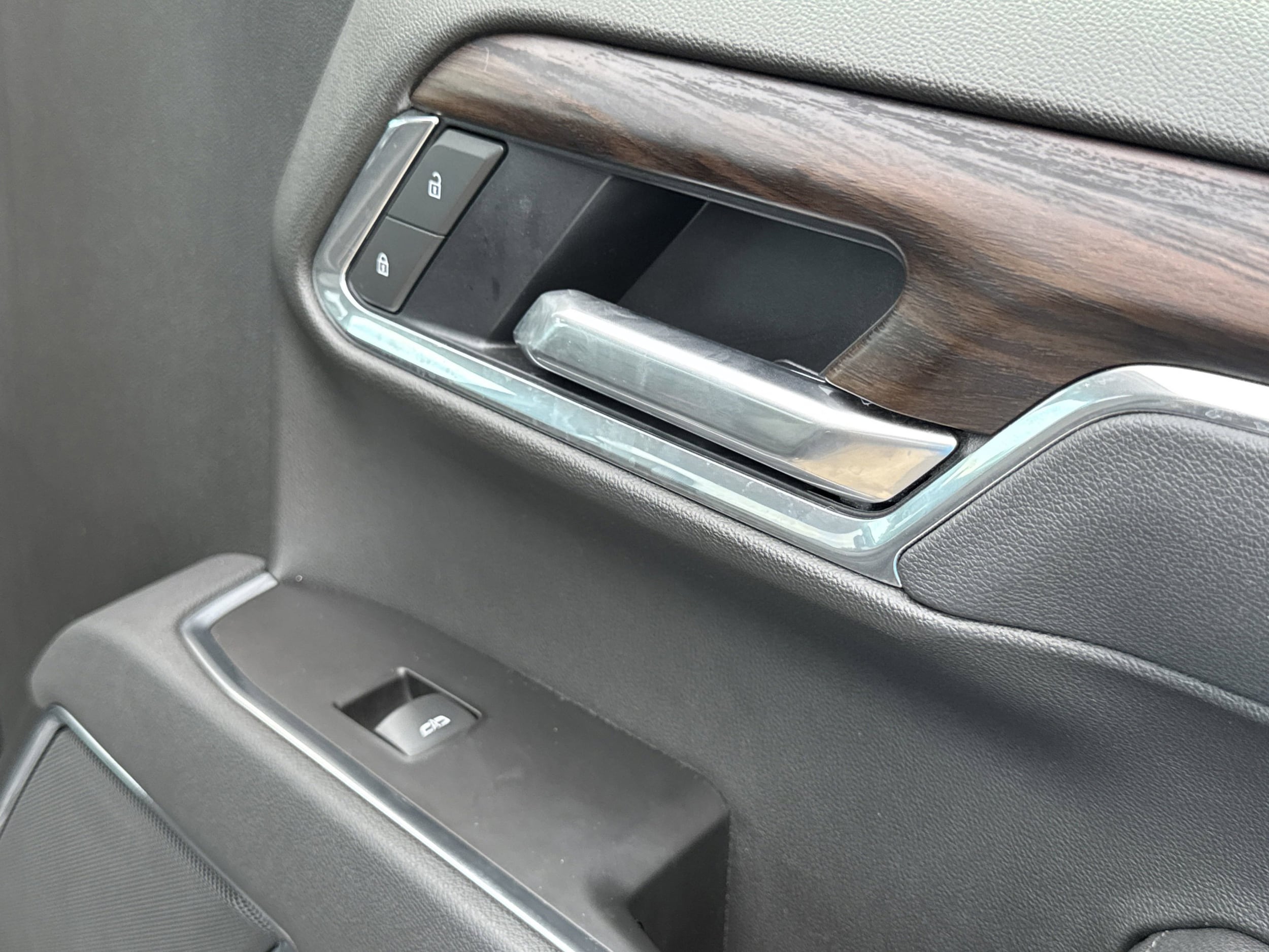 2025 GMC Sierra 1500 SLT - Photo 51