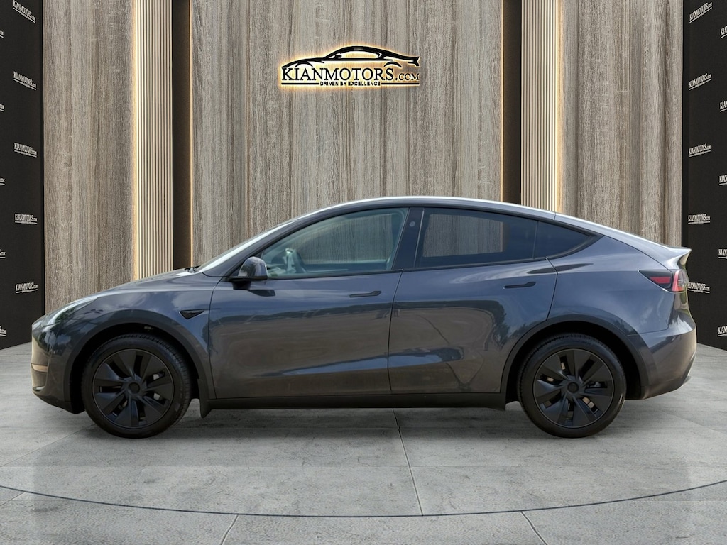 Used 2025 Tesla Model Y Long Range SUV