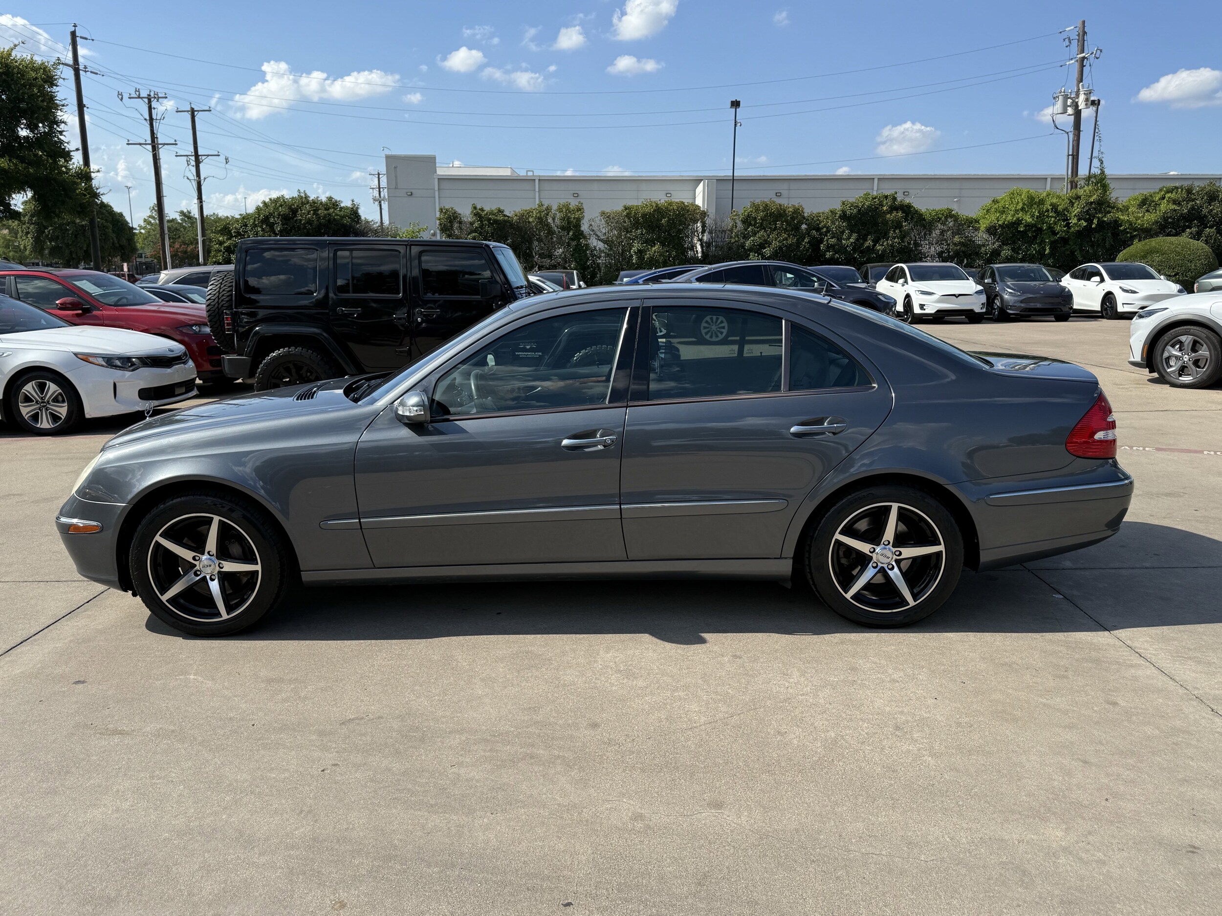 2006 Mercedes Benz E Sedan photo 4
