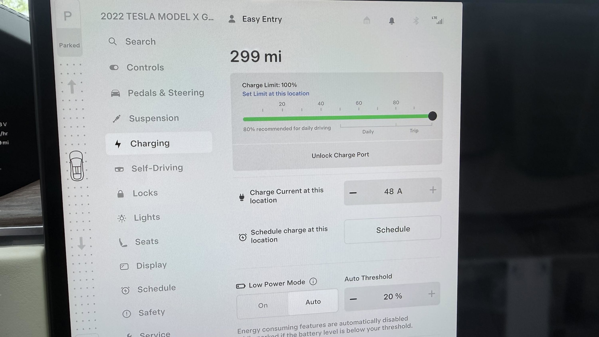 2022 Tesla Model X Long Range's photo