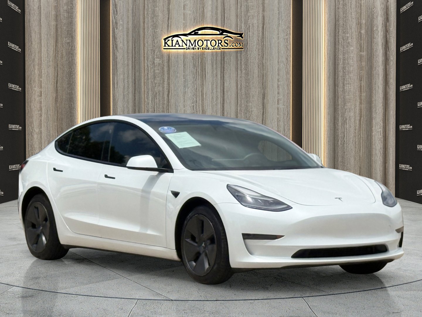 2023 Tesla Model 3 -'s photo